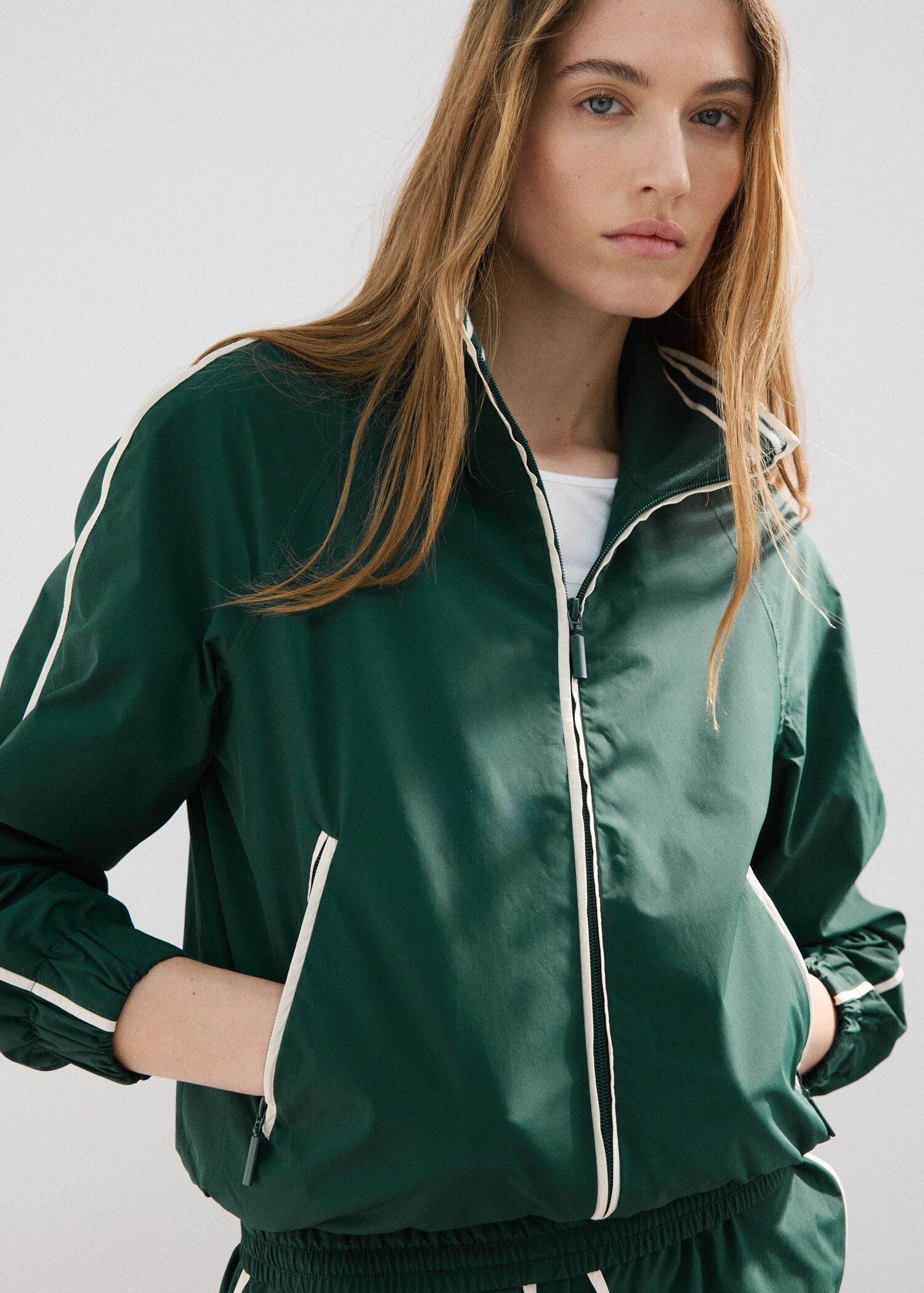 Contrast striped jacket - Details of the article 1