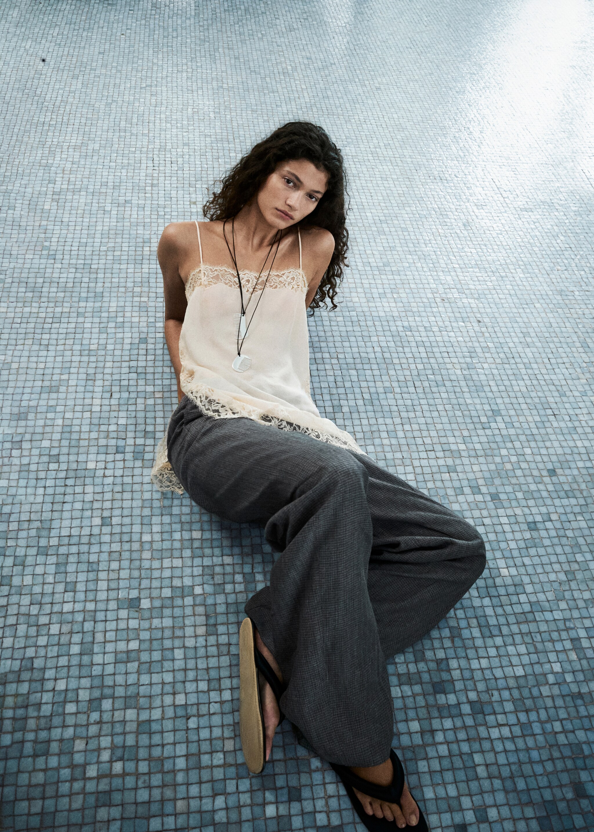 Lace lyocell top - Details of the article 1, Ecru. Ref: 27087797-00.