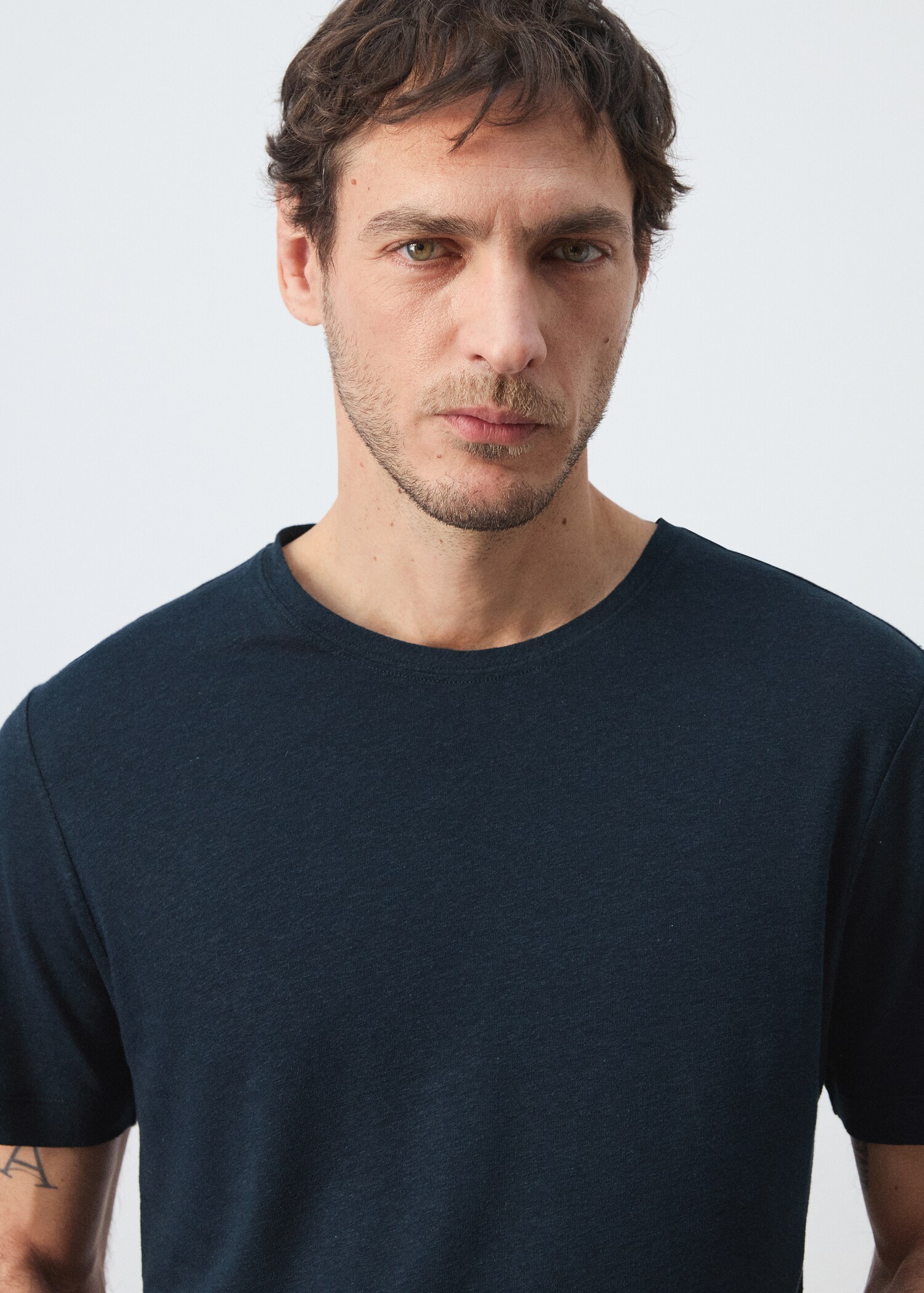 T-shirt lin slim-fit - Détail de l'article 1