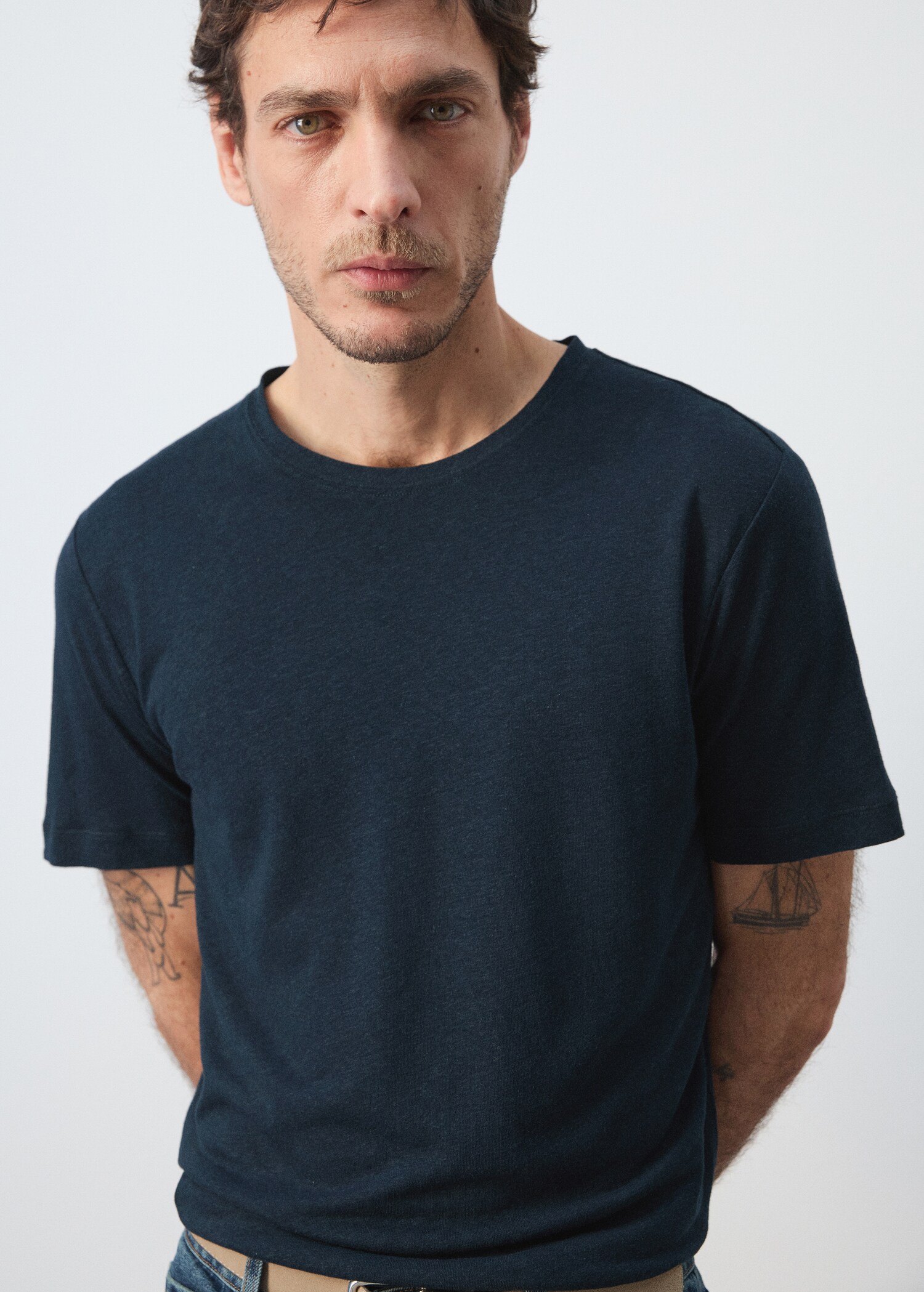 T-shirt lin slim-fit - Détail de l'article 6