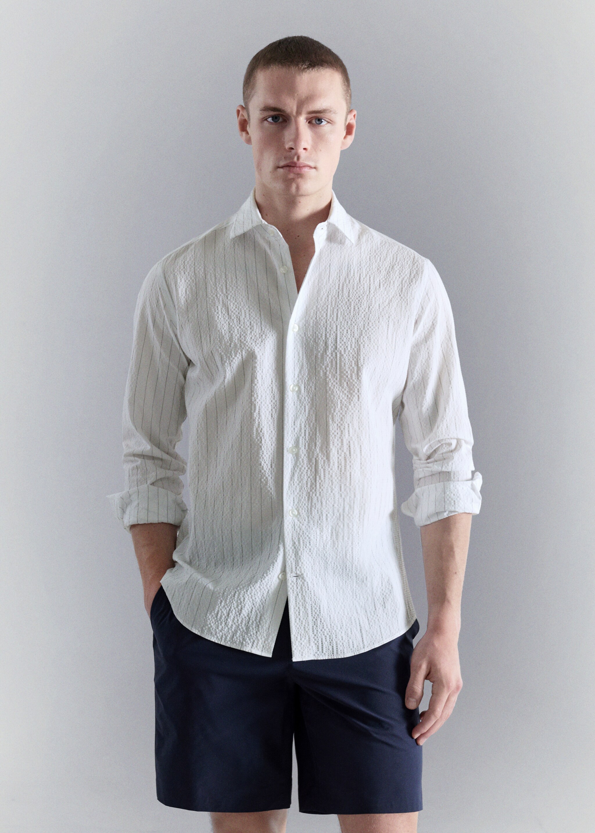 Chemise rayures tennis effet froissé - Plan moyen, Blanc. Ref: 27087910-00.