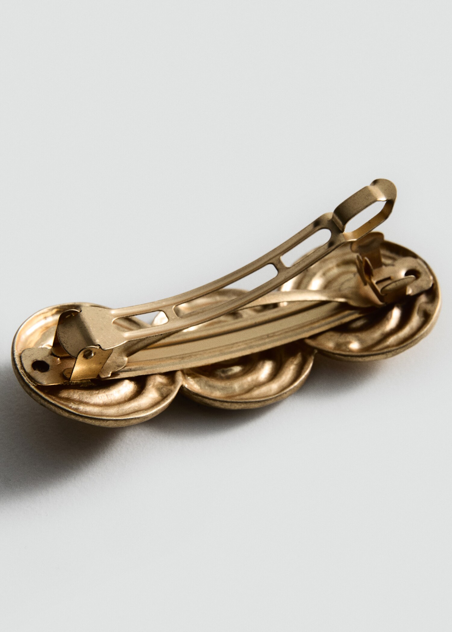 Metal spiral hair slide - Details of the article 1