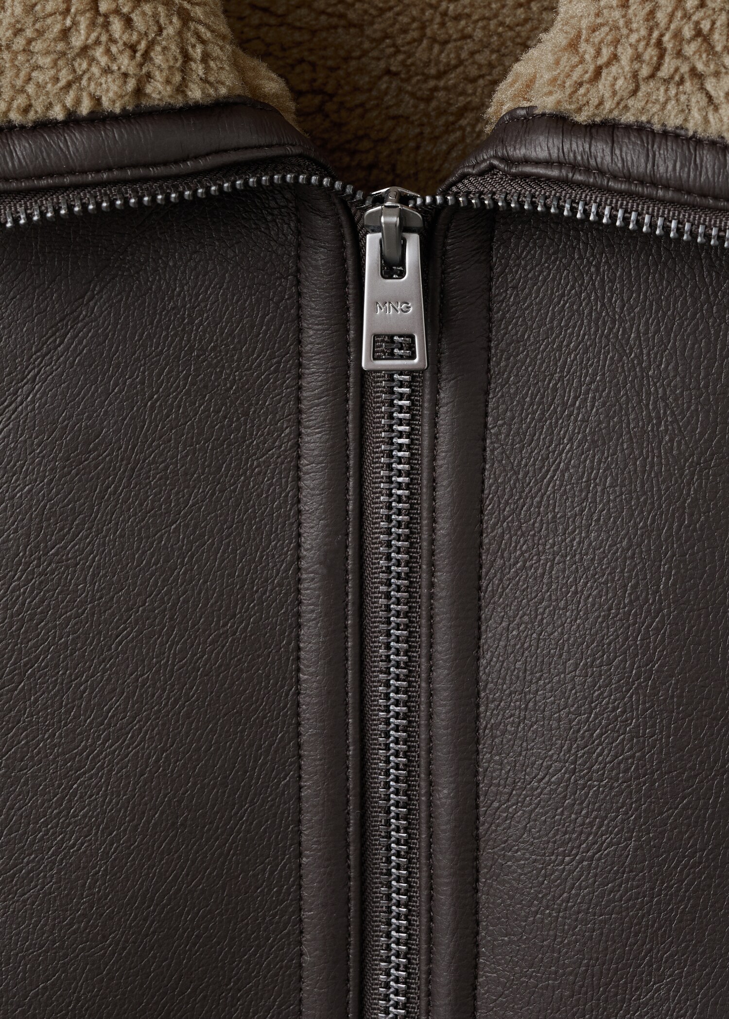 Jacke mit Schafsfell-Effekt - Detail des Artikels 8