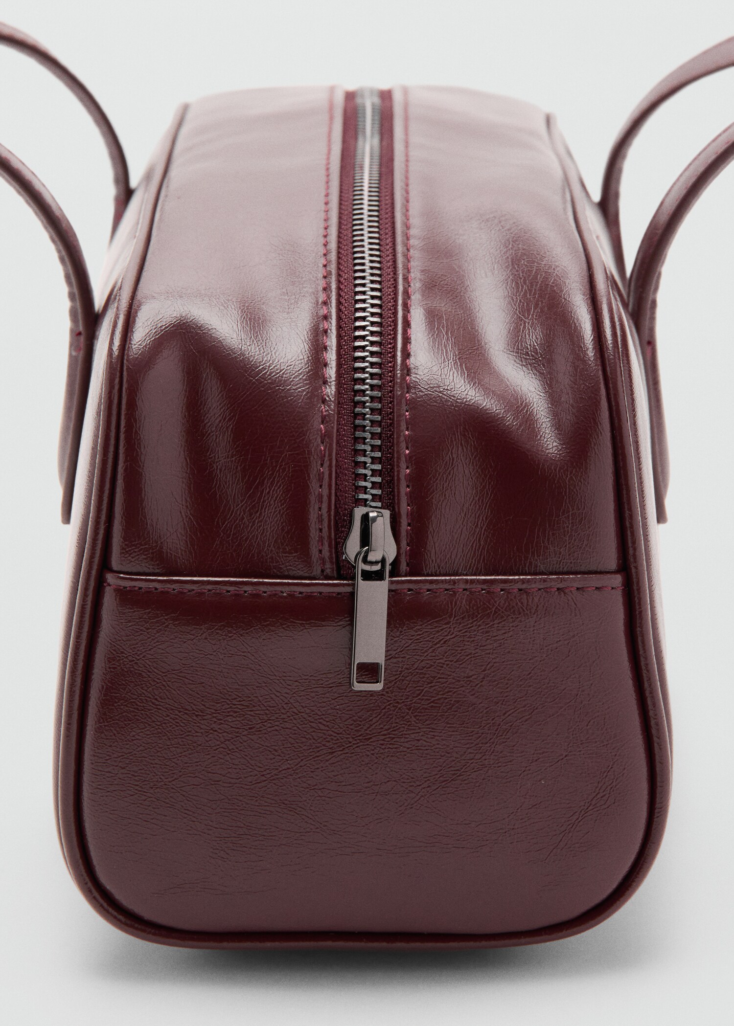 Bowling bag with faux-leather finish - Details of the article 1