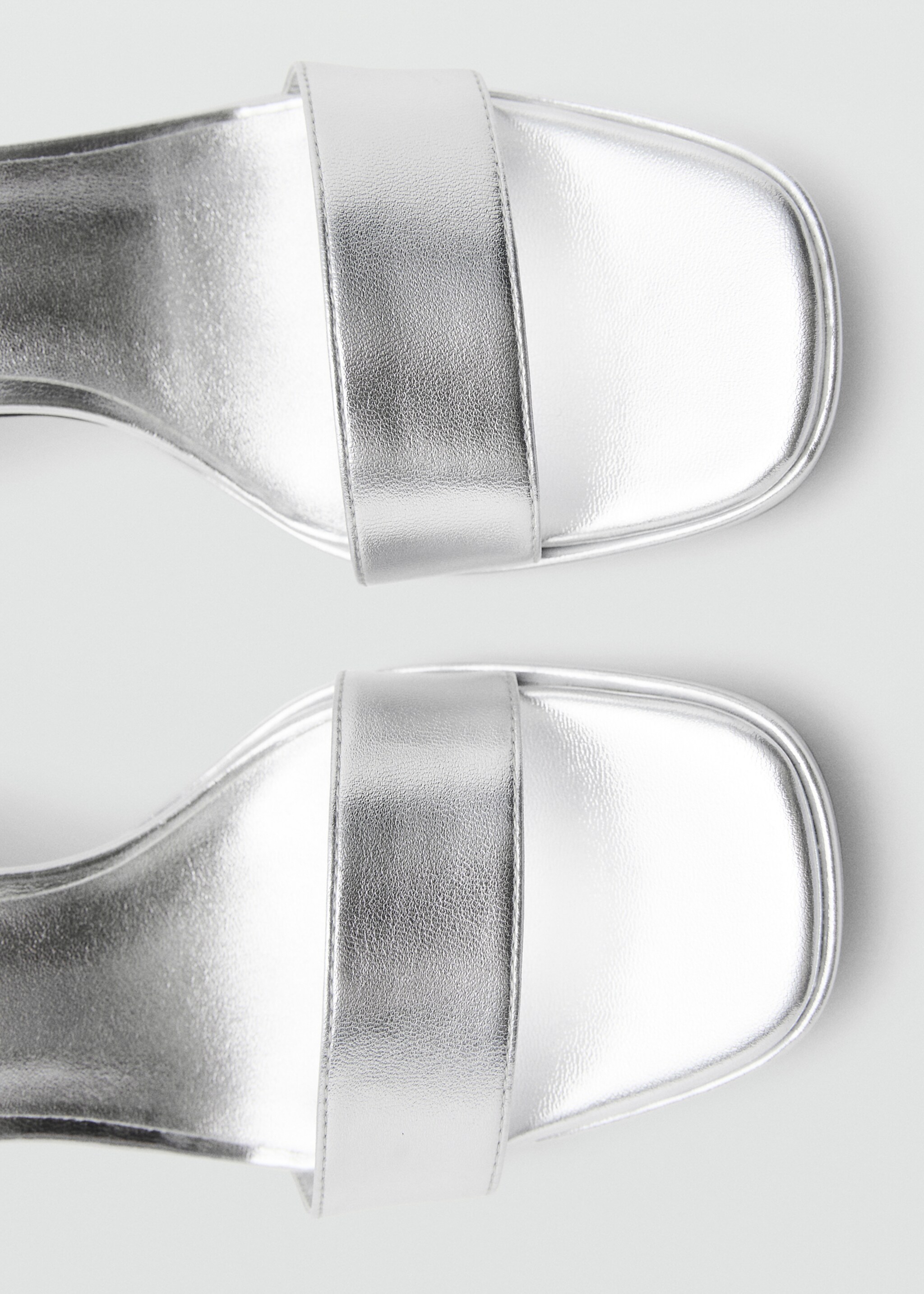 Metallic heel sandals - Details of the article 2, Silver. Ref: 27091177-00.
