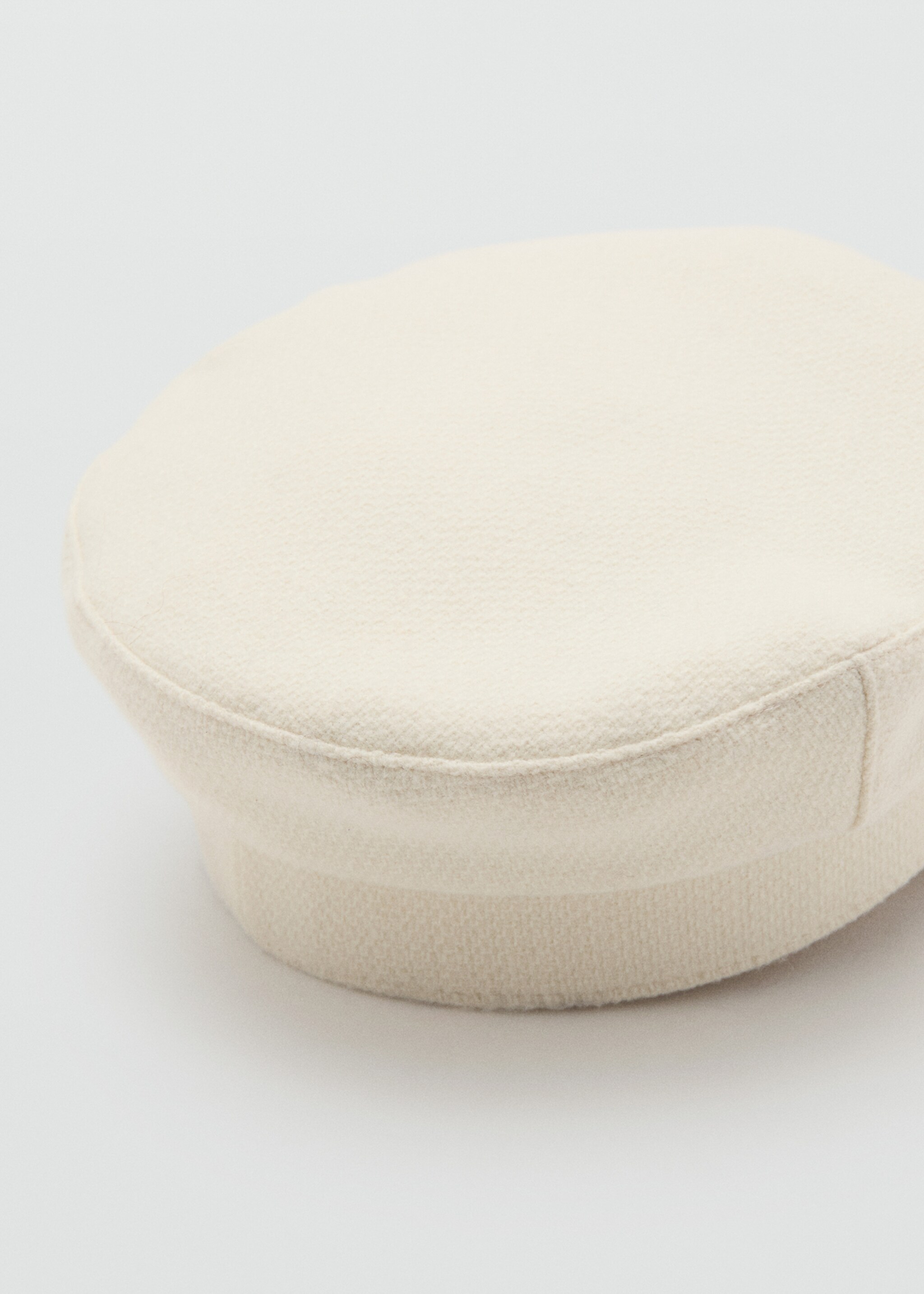 Baker boy cap - Details of the article 2, Ecru. Ref: 27091199-00.