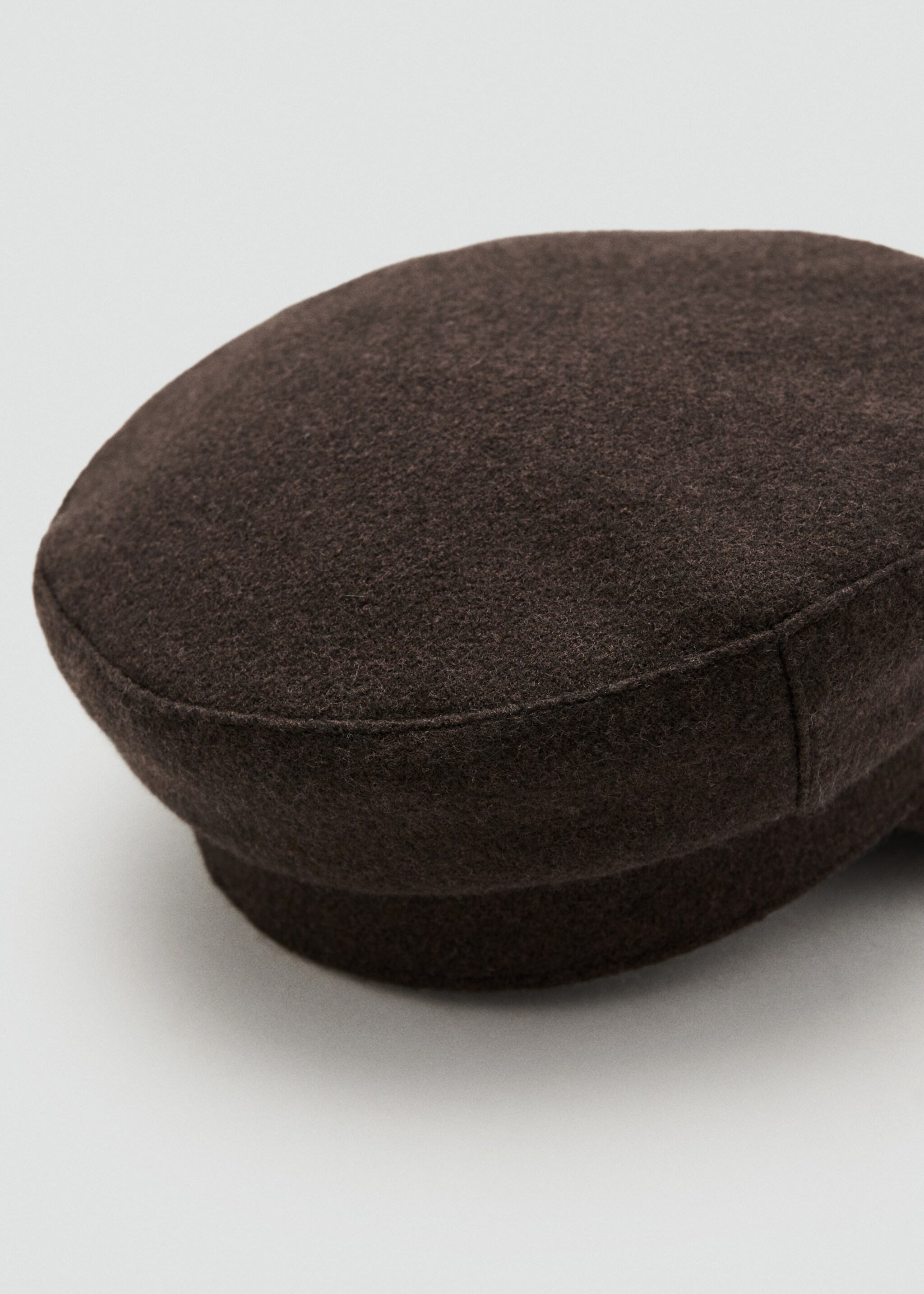 Baker boy cap - Details of the article 1, Chocolate. Ref: 27091199-00.