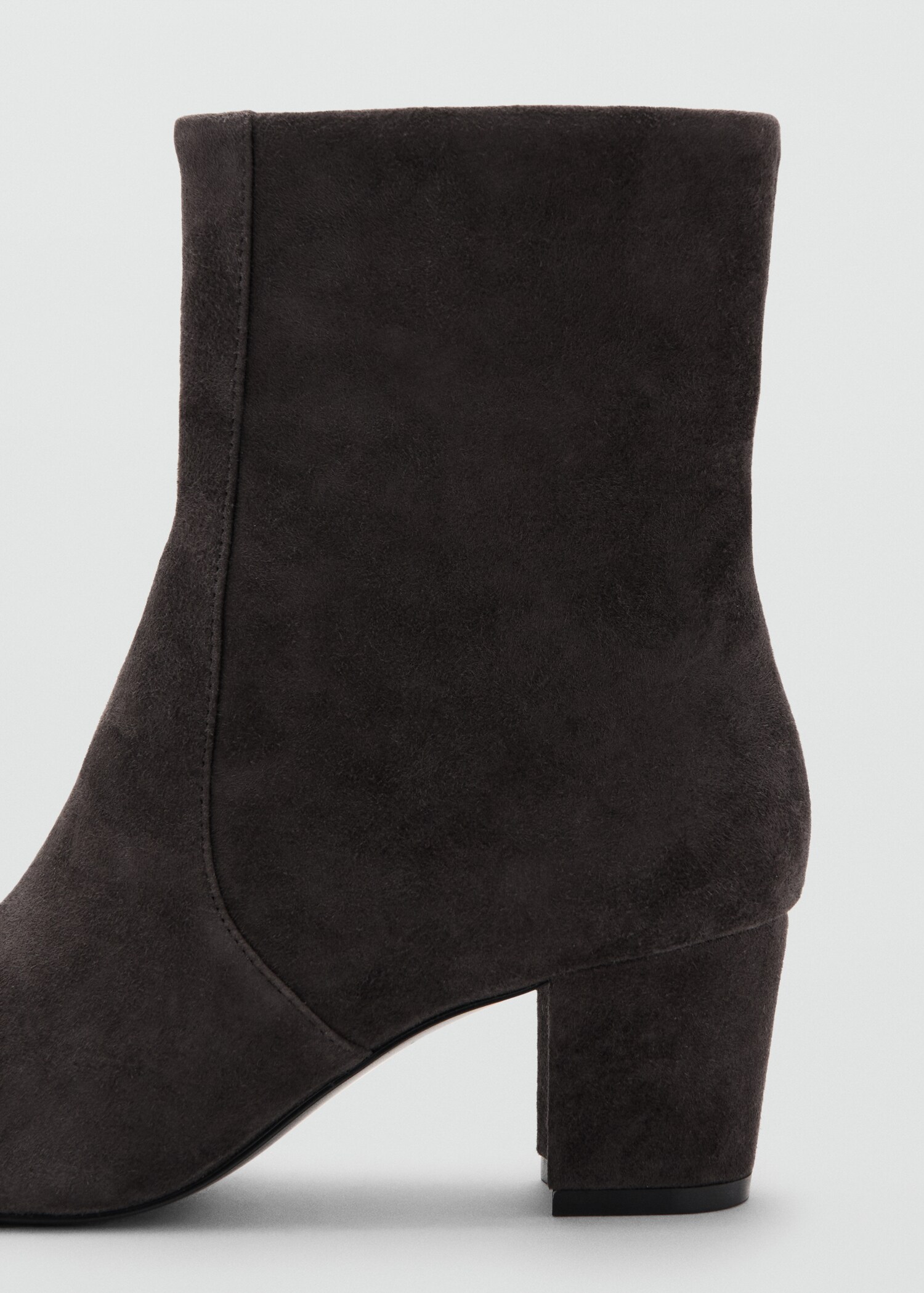 Suede block-heel boots - Details of the article 1