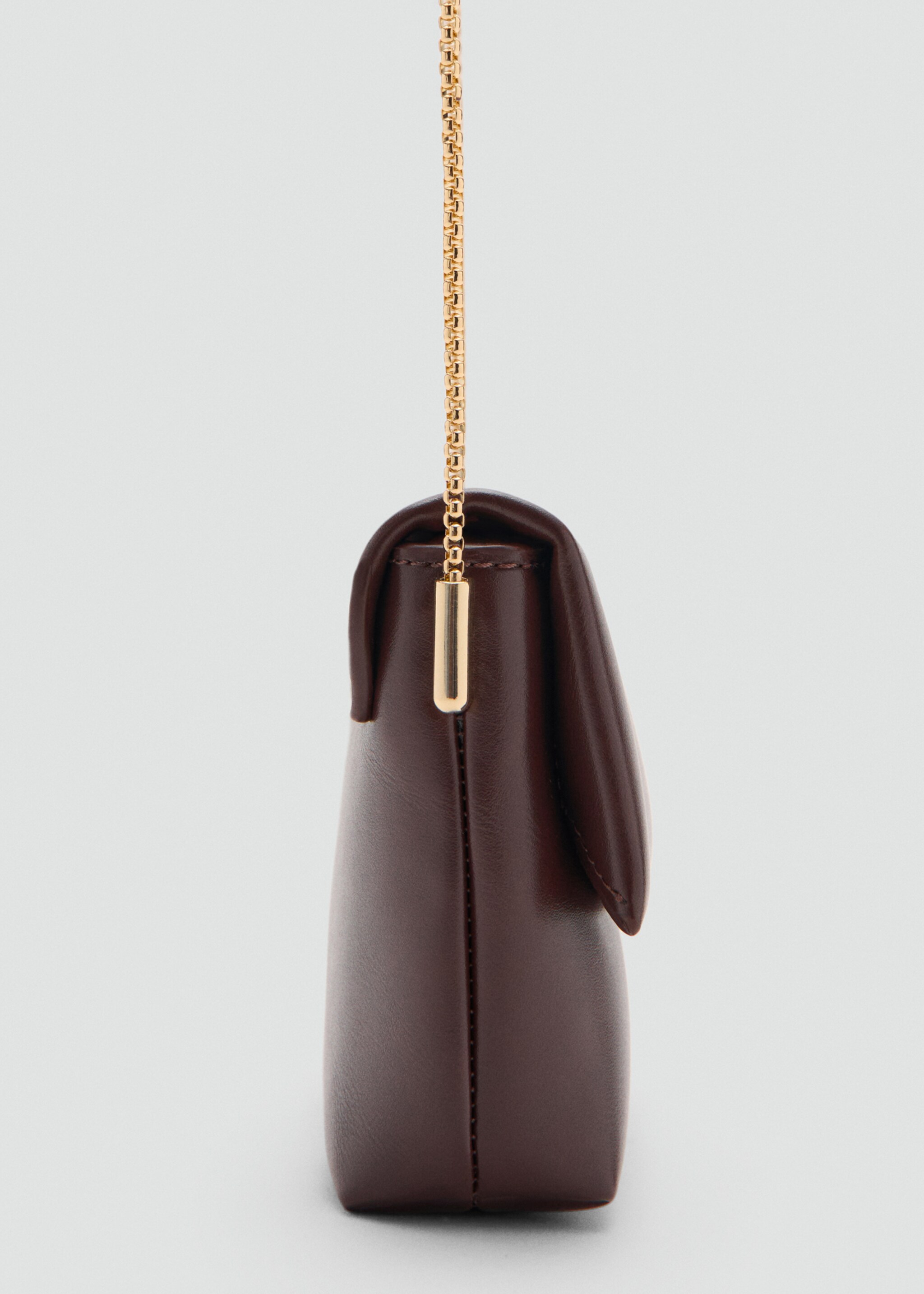 Crossbody envelope-style bag - Details of the article 1, Chocolate. Ref: 27091219-00.