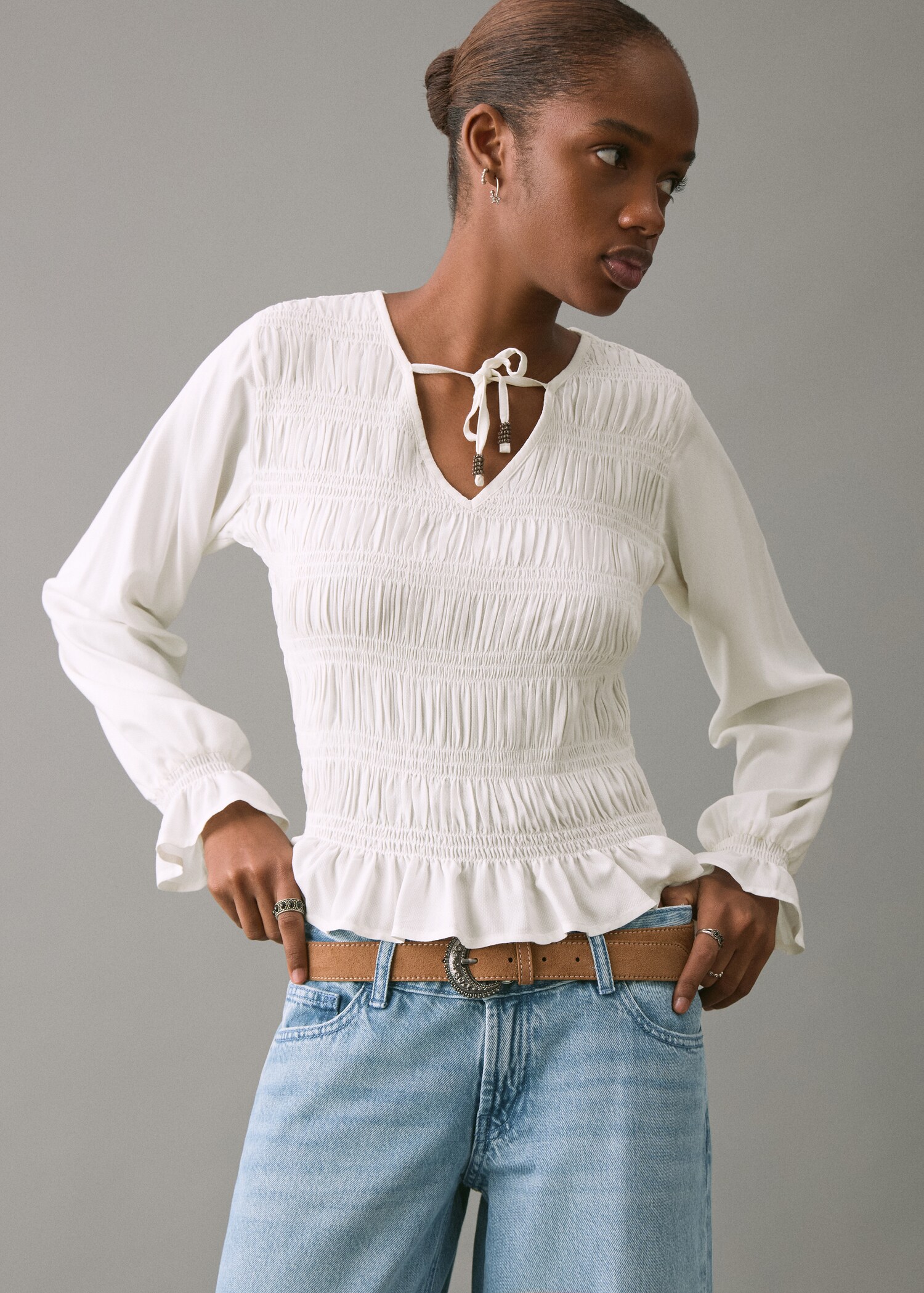 Ruched blouse with ruffles - Medium plane