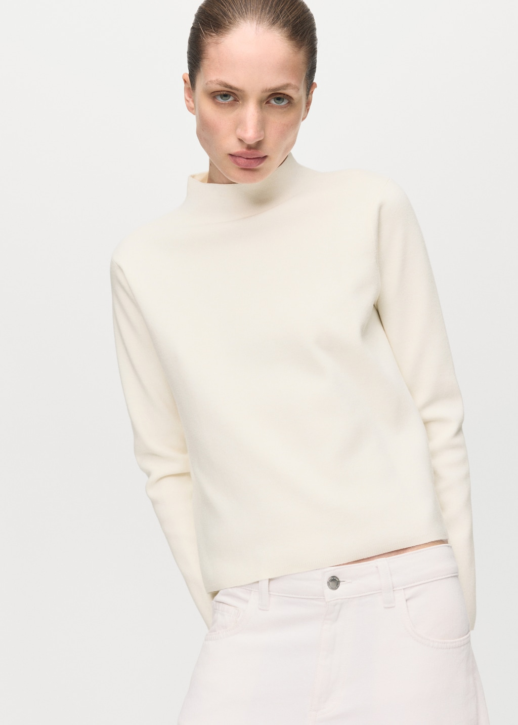 Knitted sweater with perkins neck