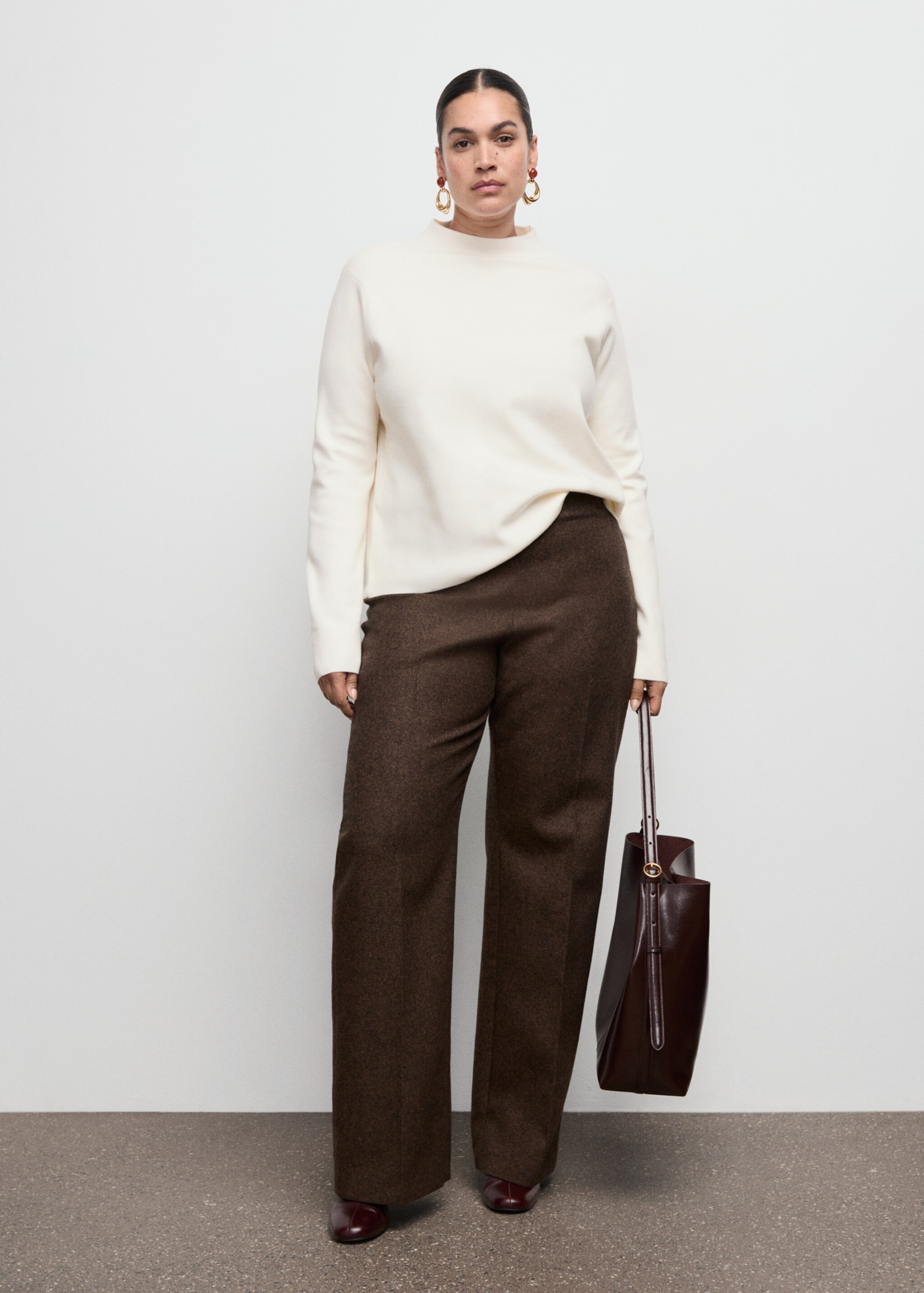 Knitted sweater with perkins neck - Details of the article 3, Ecru. Ref: 27091224-00.