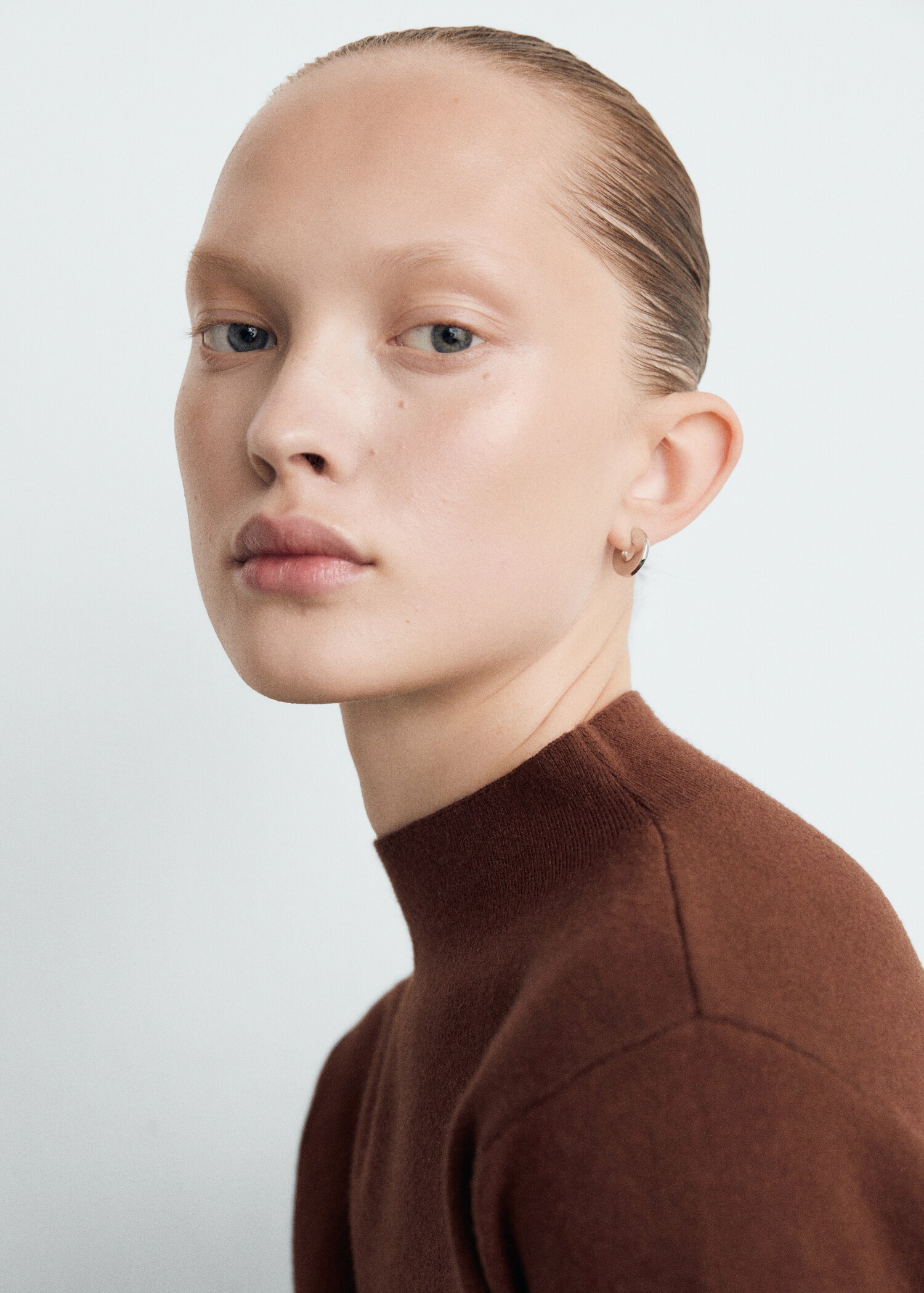 Knitted sweater with perkins neck - Details of the article 1