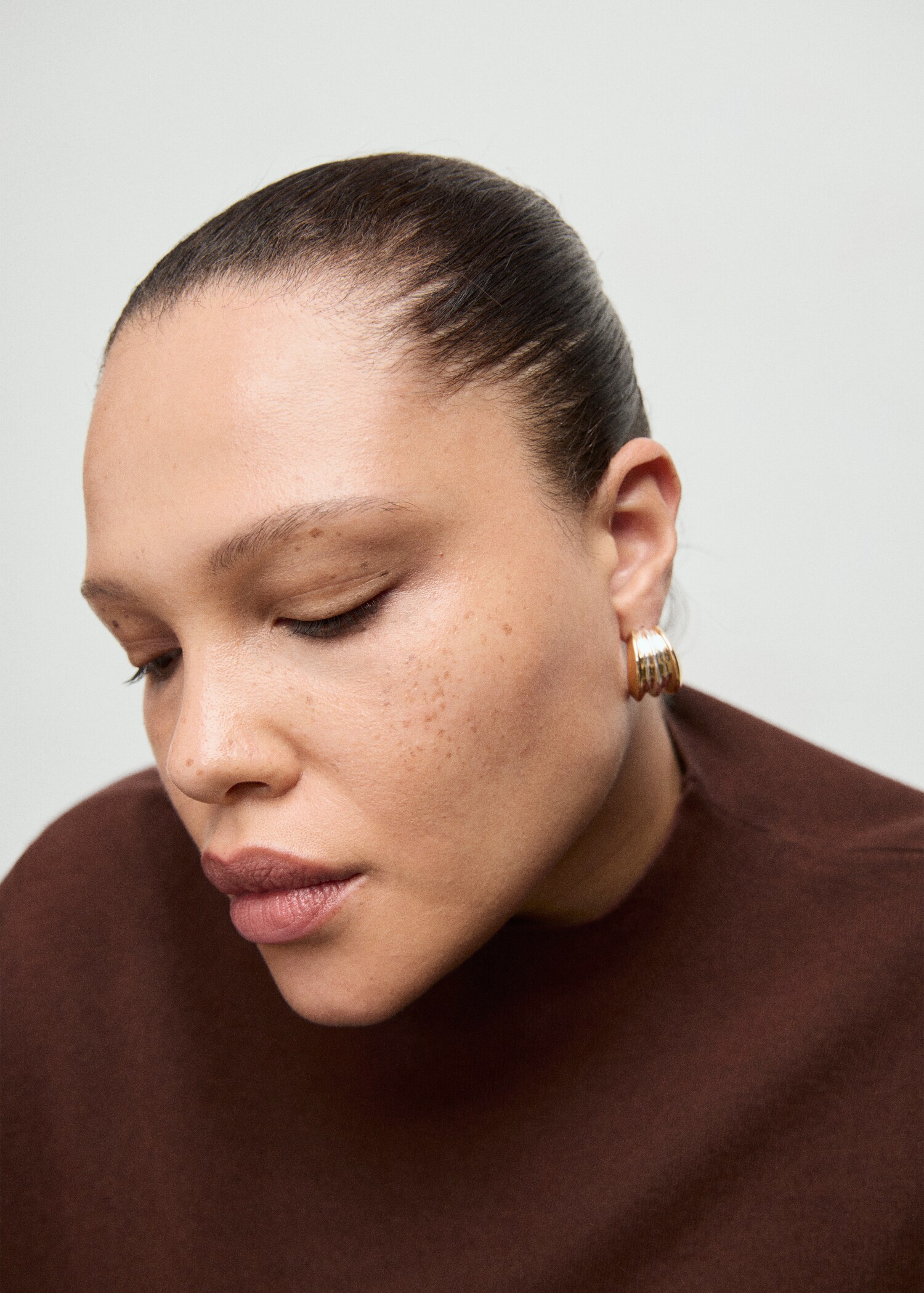 Knitted sweater with perkins neck - Details of the article 4