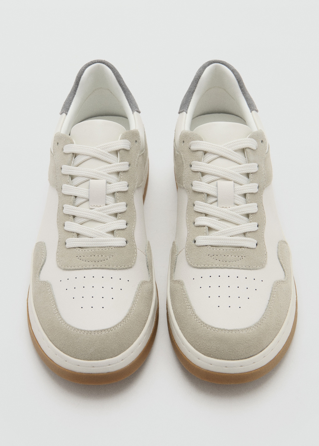 Combined leather trainers