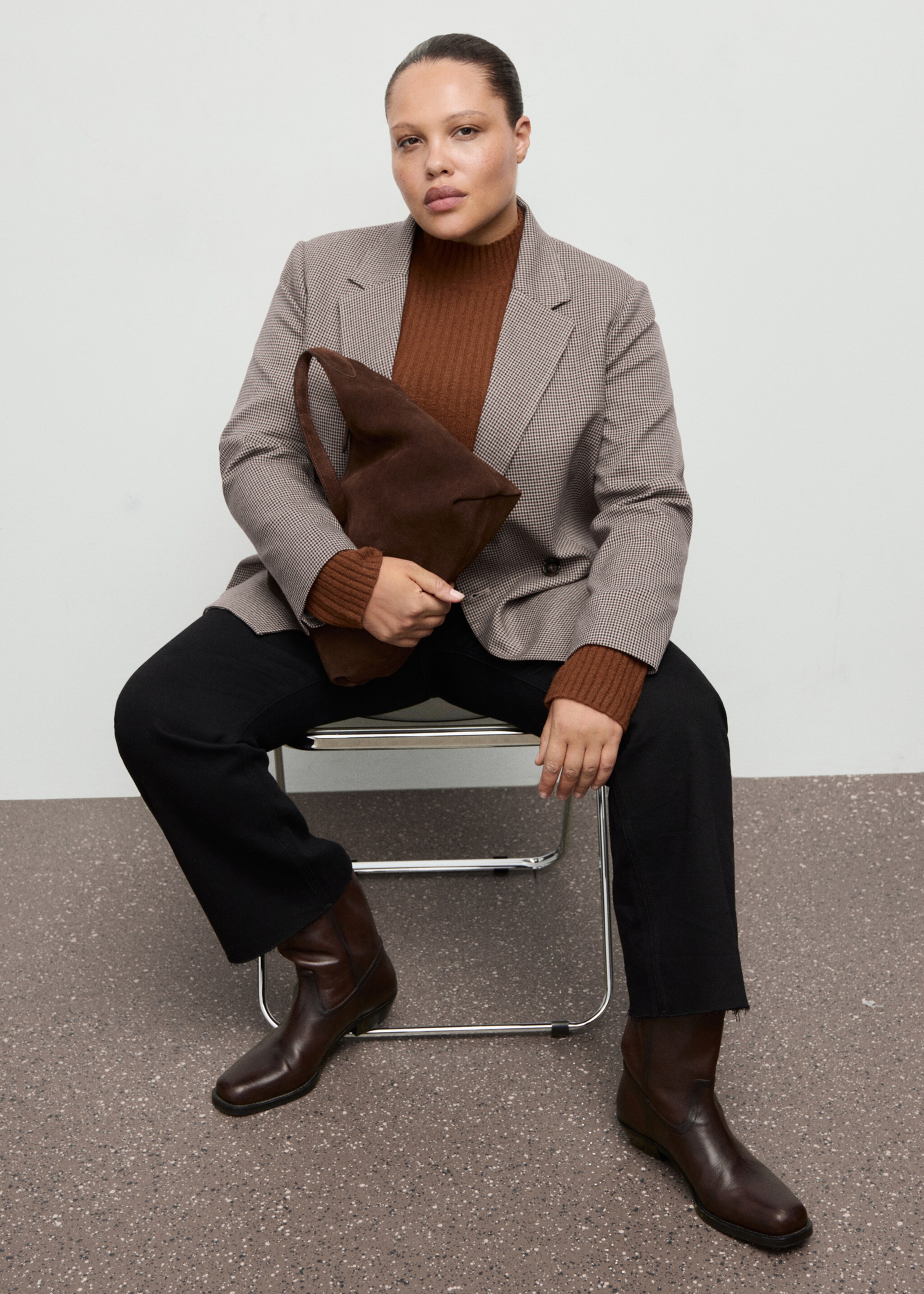 Double-breasted micro-houndstooth jacket - Details of the article 4, Burgundy. Ref: 27091259-00.