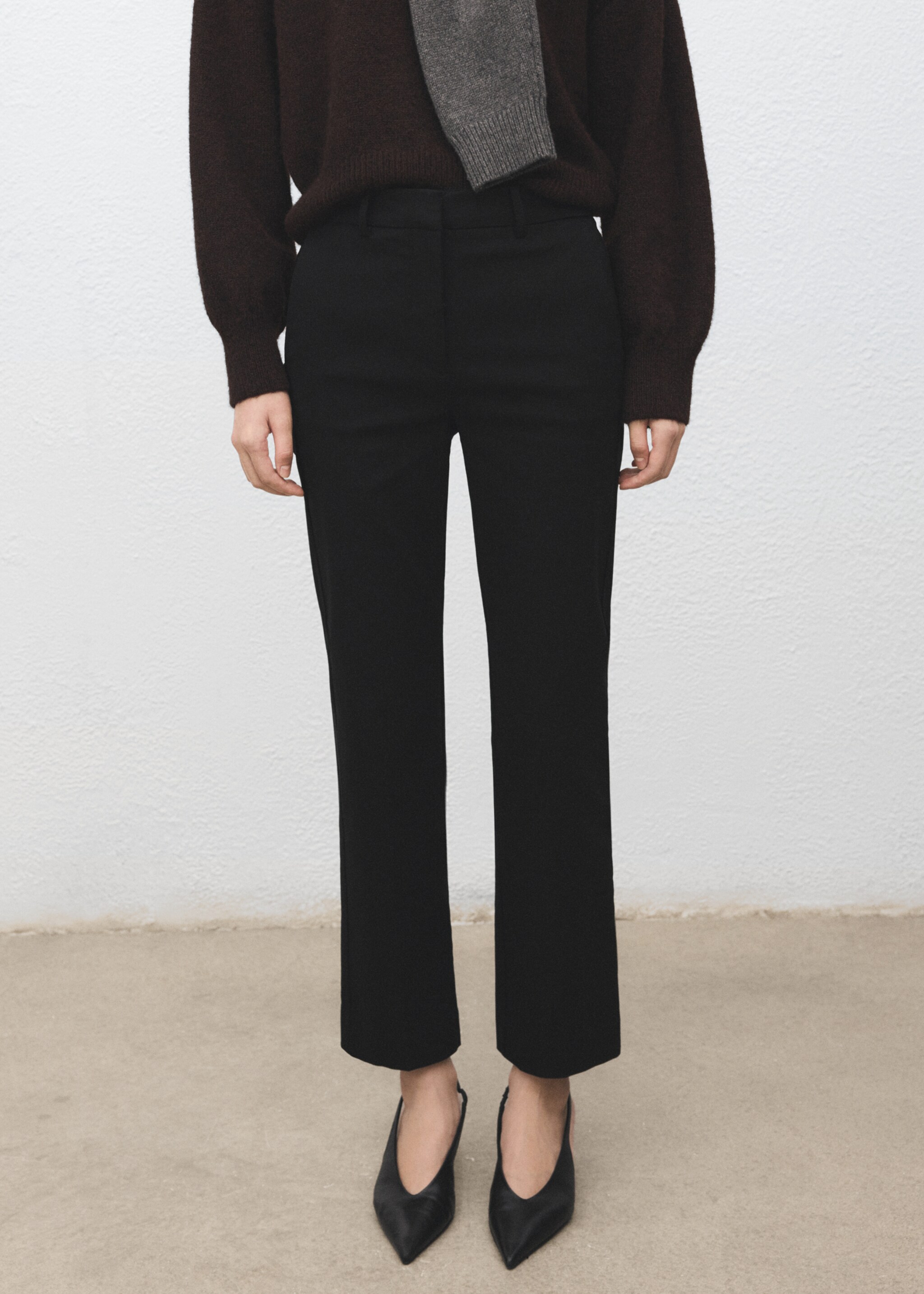 Pantalon droit 7/8 - Plan moyen, Noir. Ref: 27091266-00.