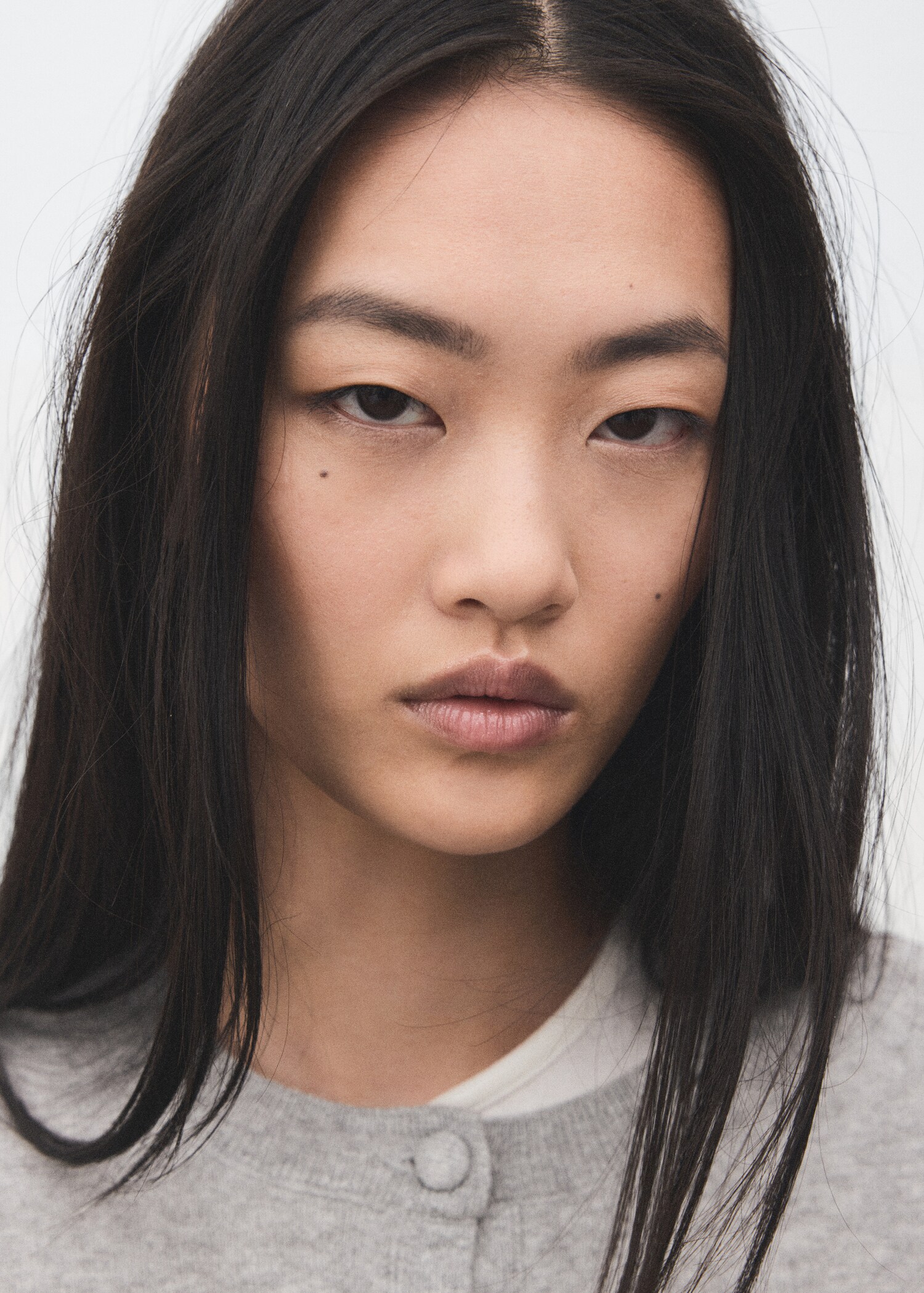 Knitted button cardigan - Details of the article 1