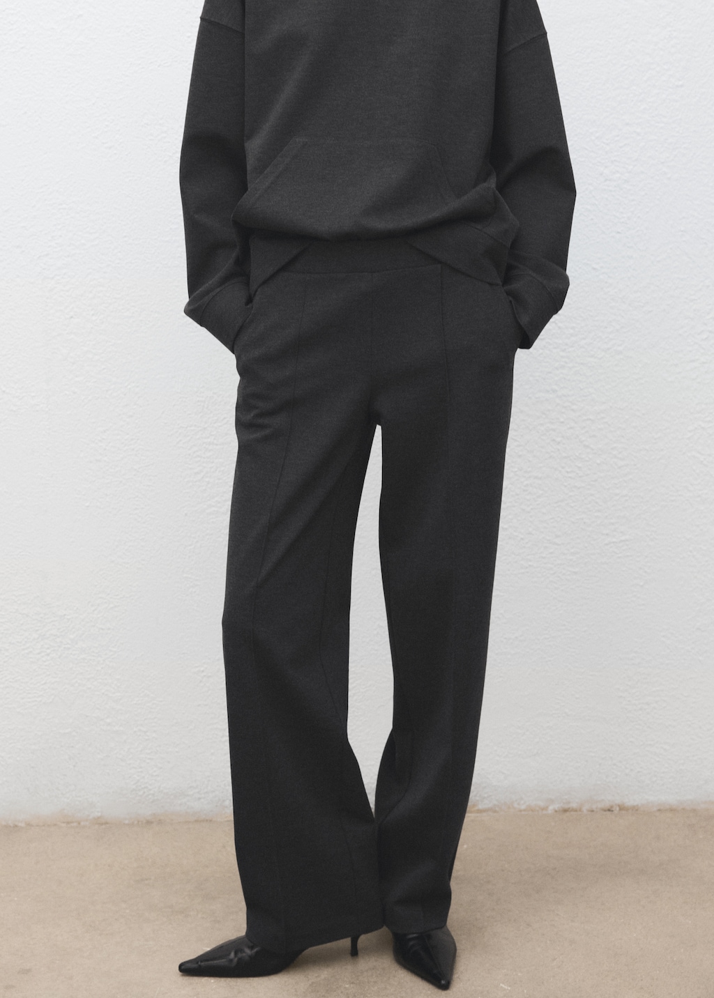Flecked knitted trousers