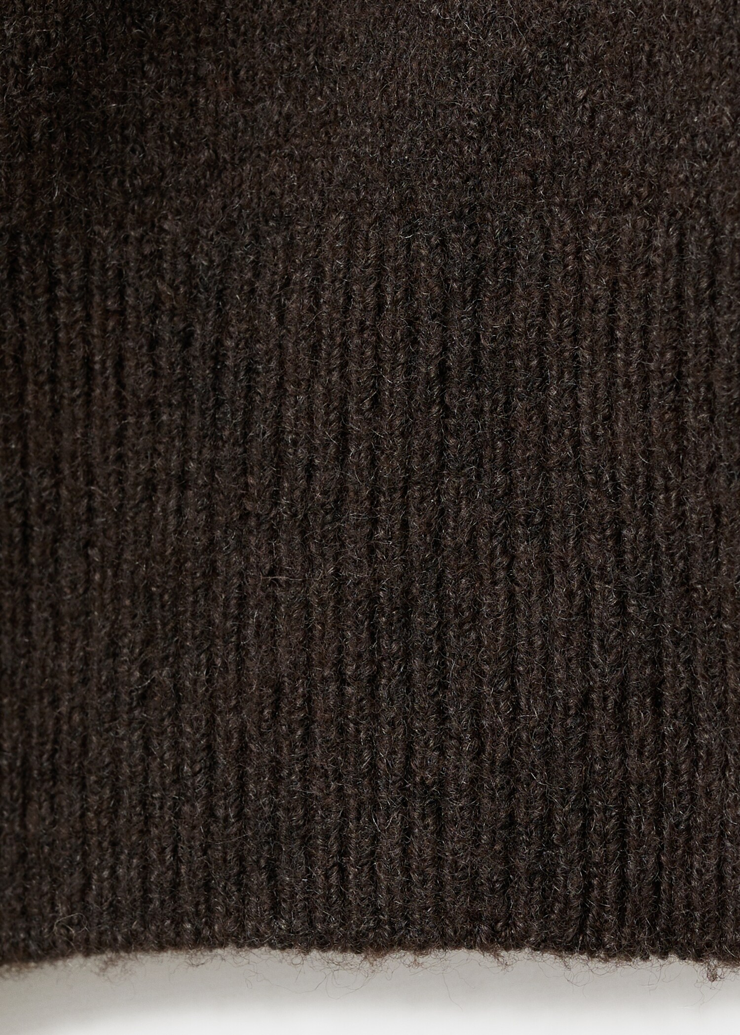 V-neck knitted cardigan - Details of the article 0