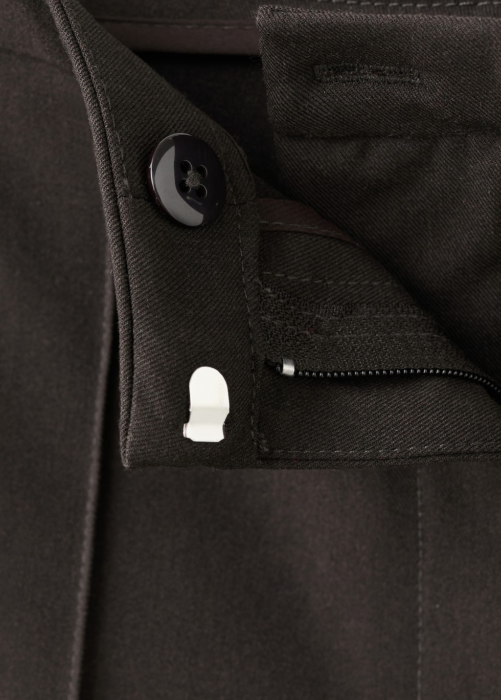 Low-rise flared trousers