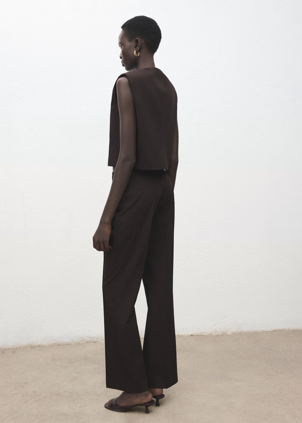 Low-rise flared trousers - image 3