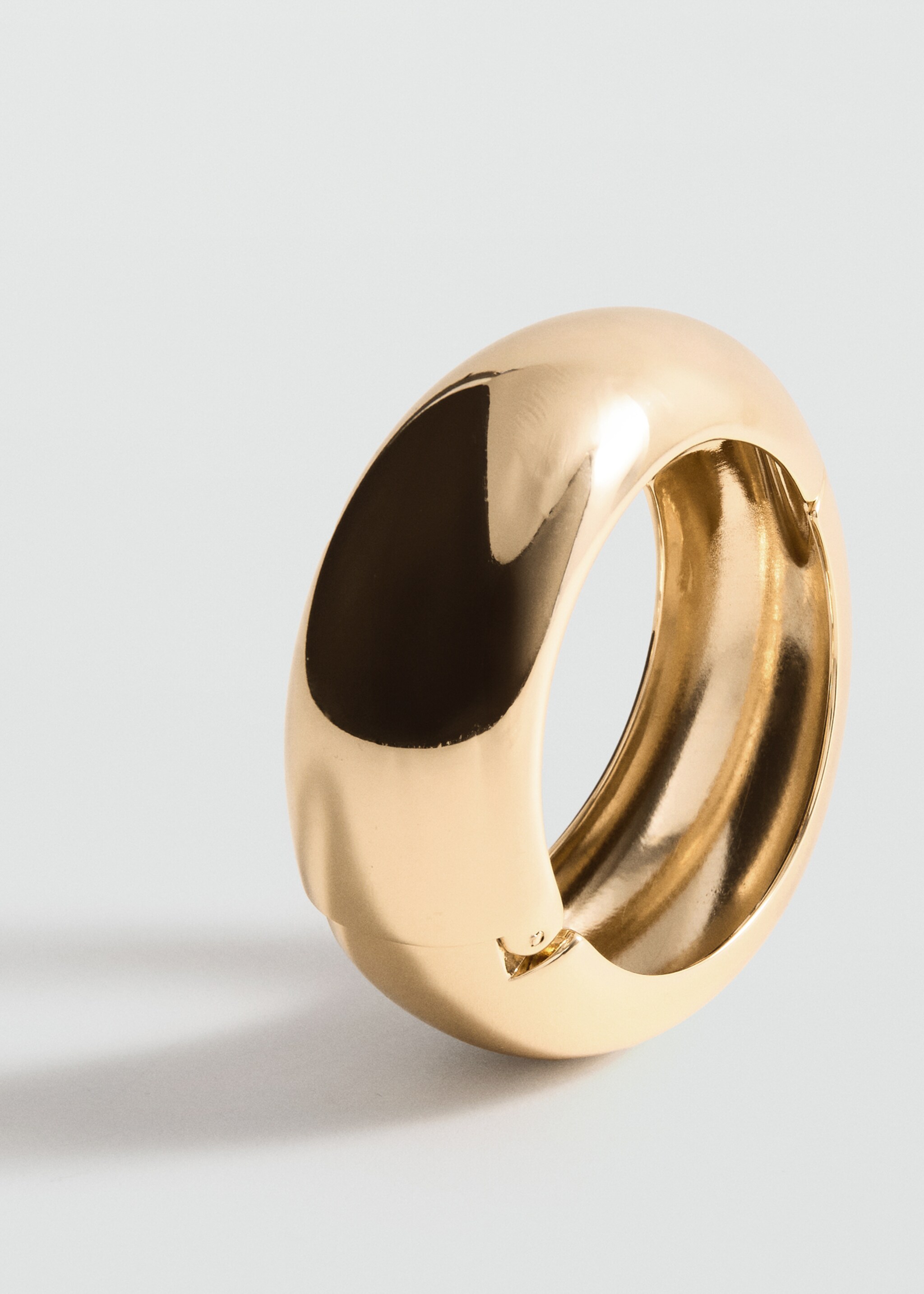 Rigid volume bracelet - Medium plane, Gold. Ref: 27091284-00.