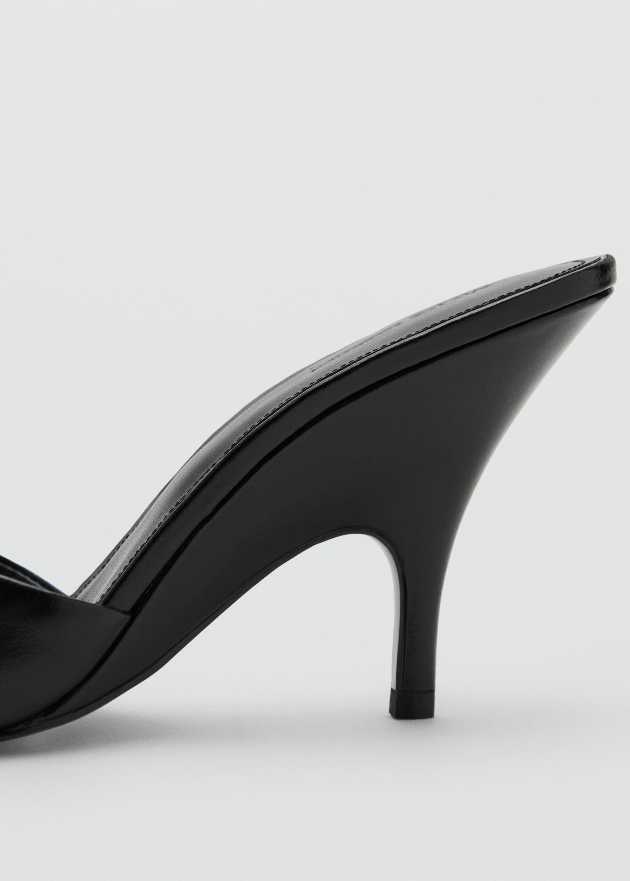 Lädersandal med kilklack - Detaljer om artikeln 1, Svart. Ref: 27091289-00.