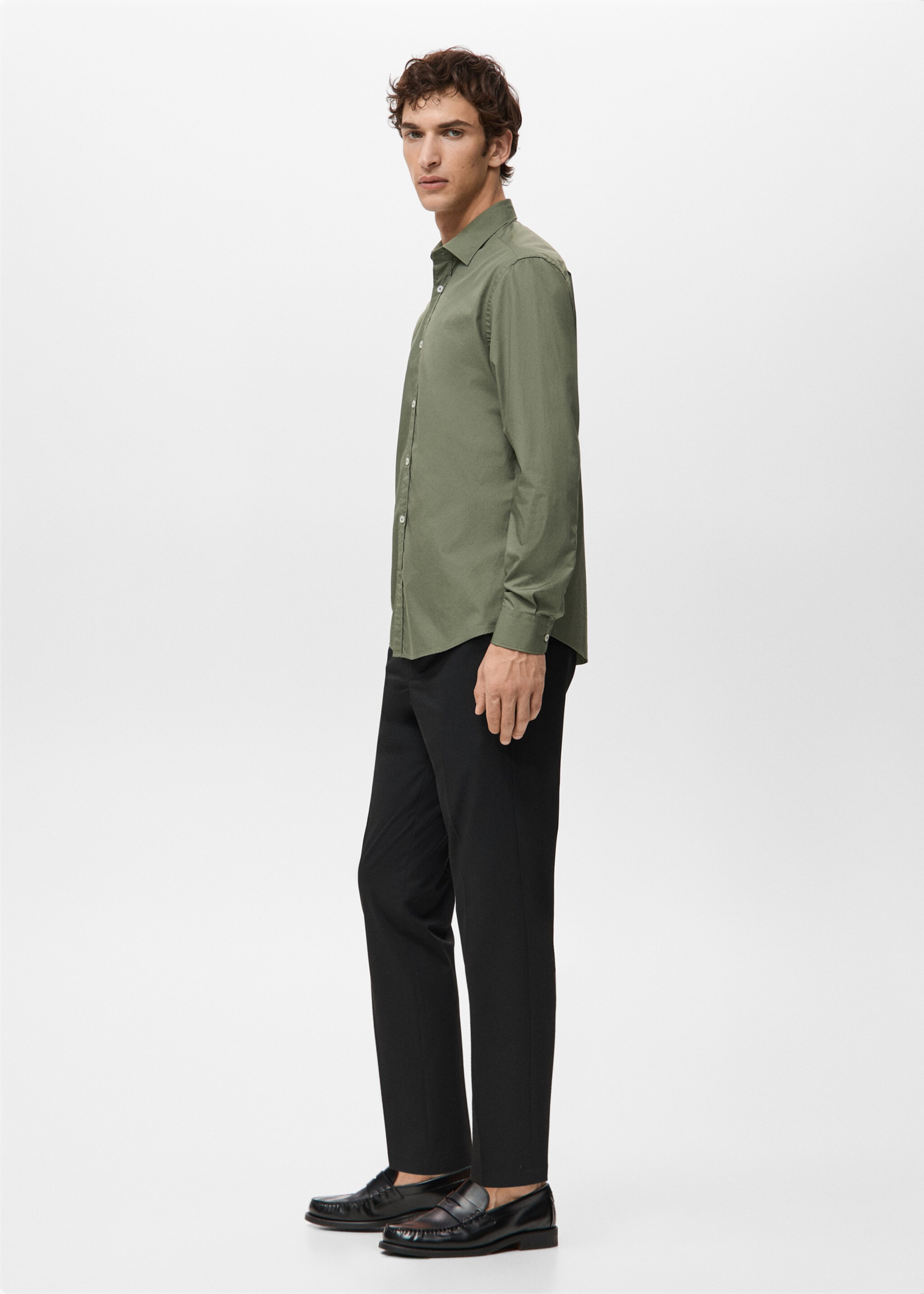 Regular-fit 100% cotton shirt - Details of the article 2, Khaki. Ref: 27091290-00.