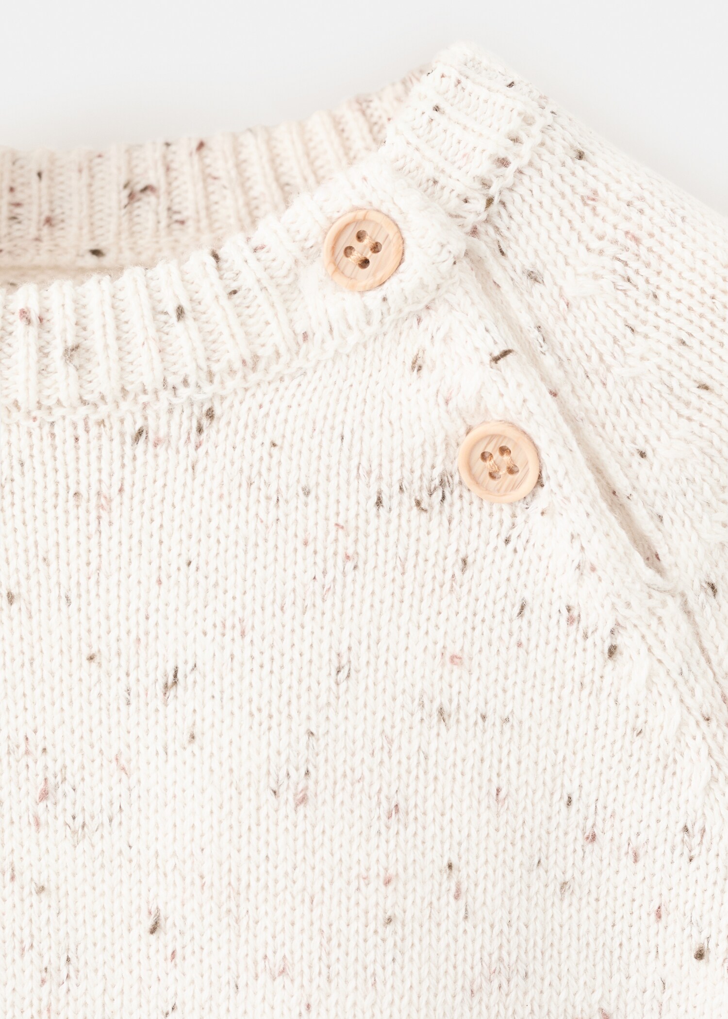 One-piece suit brook - Details of the article 8