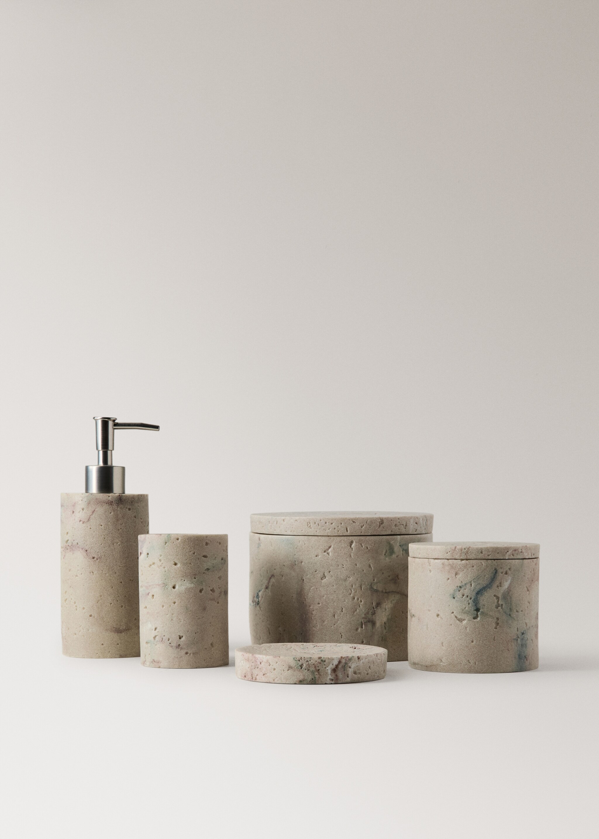 Travertine-effect resin bathroom tumbler - Details of the article 3, Sand. Ref: 27091295-00.