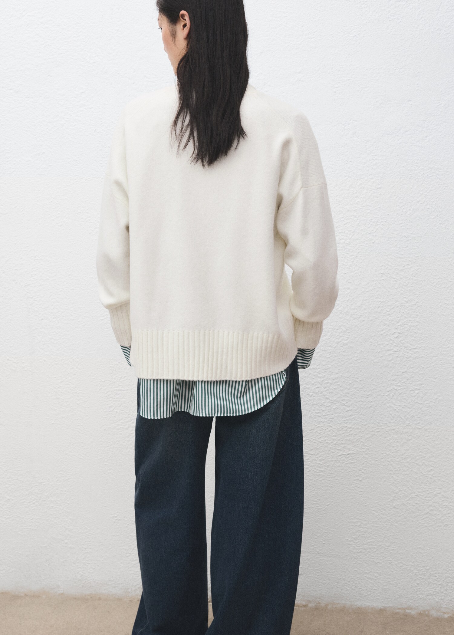 Cárdigan punto cuello pico - Reverso del artículo