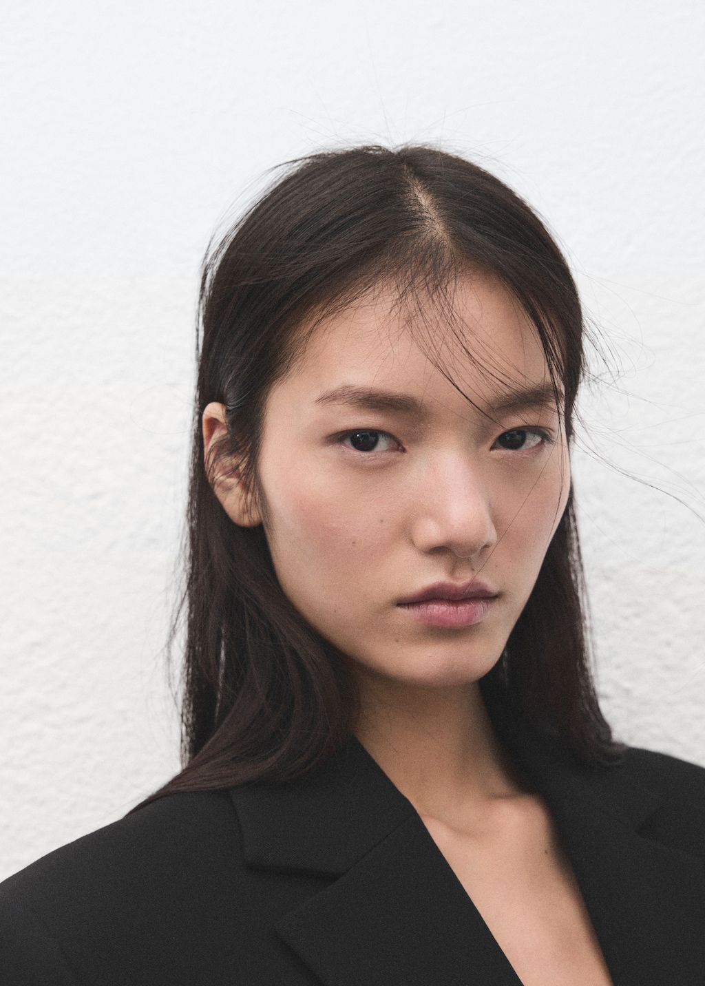 Straight suit jacket with lapel pockets