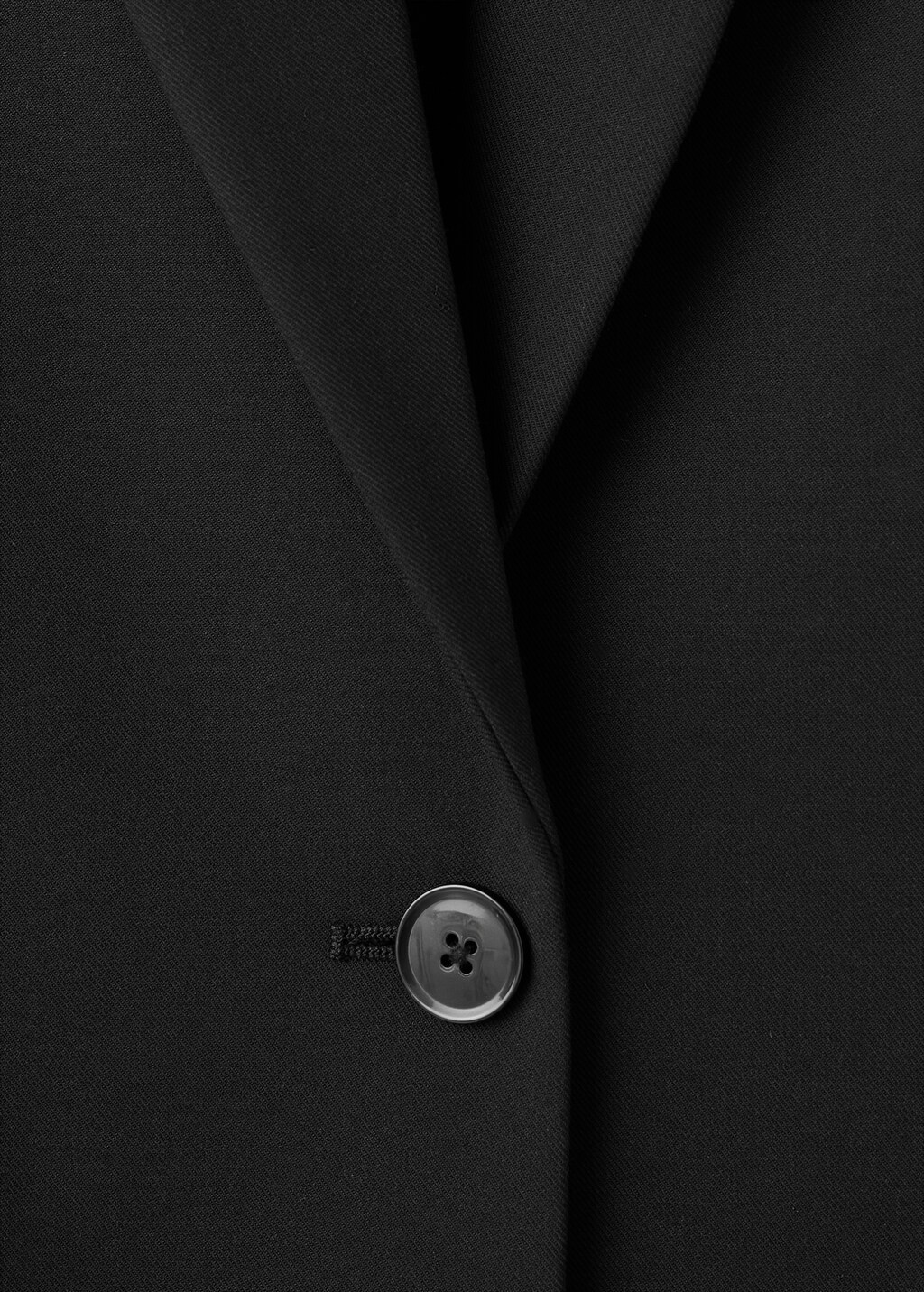Straight suit jacket with lapel pockets