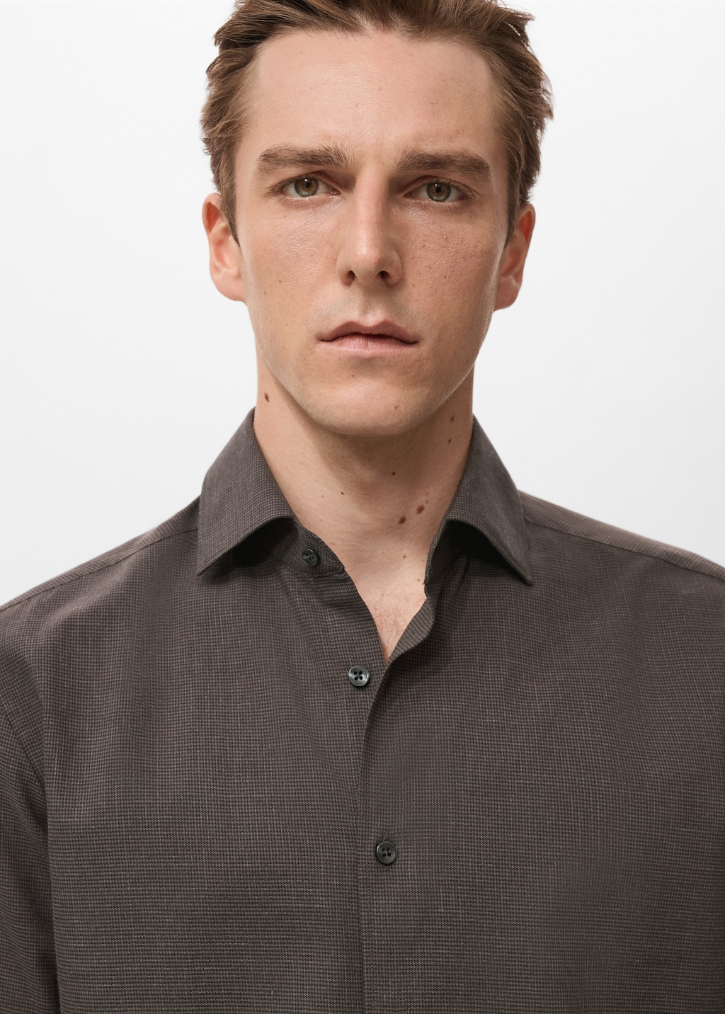 100% cotton regular-fit striped shirt