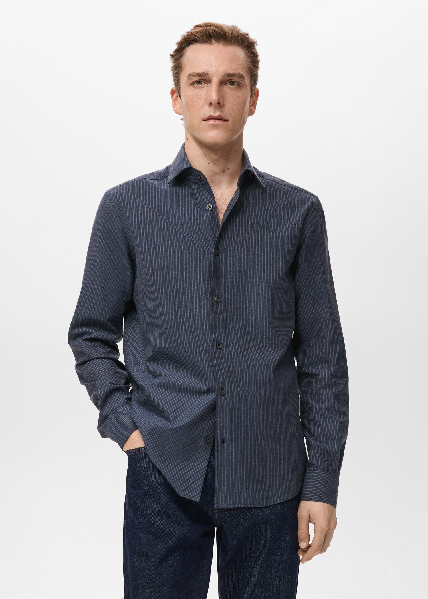 قميص مخطط من القطن 100% بتفصيلة عادية - رؤية وسط