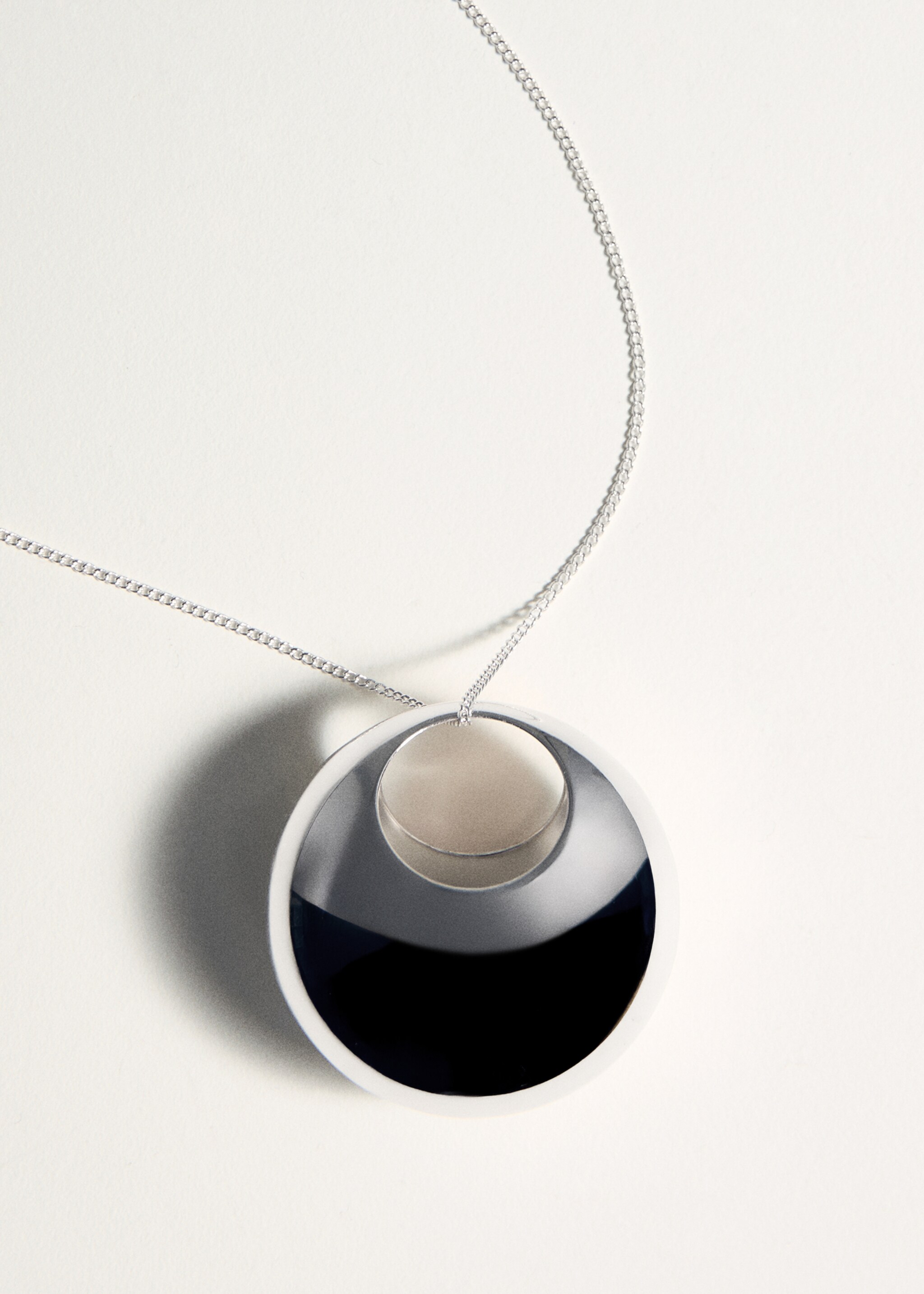 Metal pendant necklace - Details of the article 5, Silver. Ref: 27091317-00.