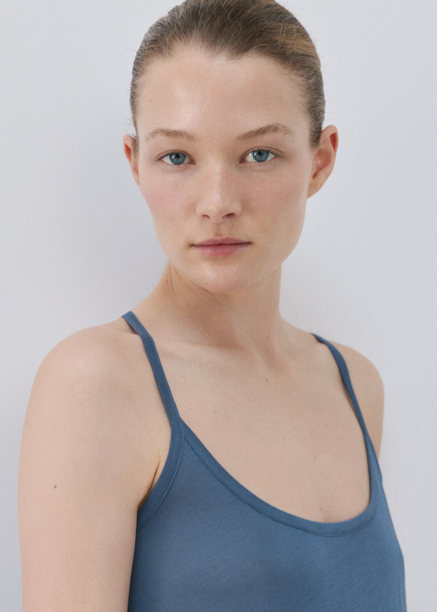 Micro-modal nightgown with straps - Details of the article 1