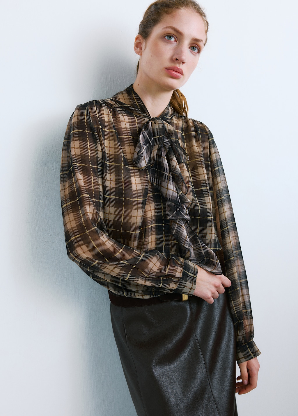 Blouse with check pattern and foulard collar