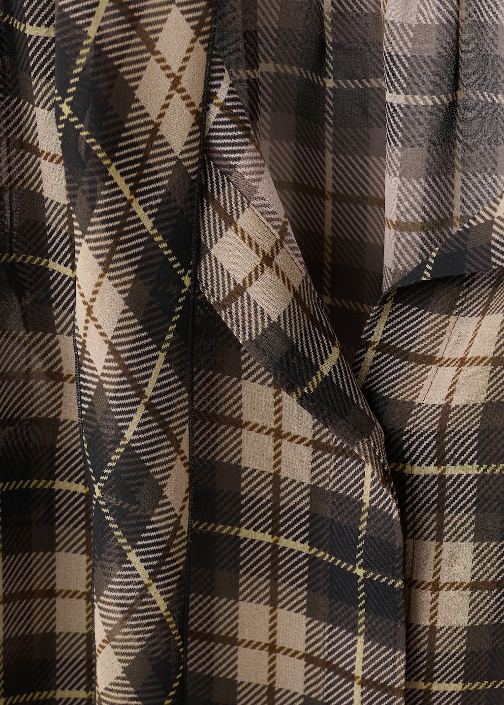 Blouse with check pattern and foulard collar