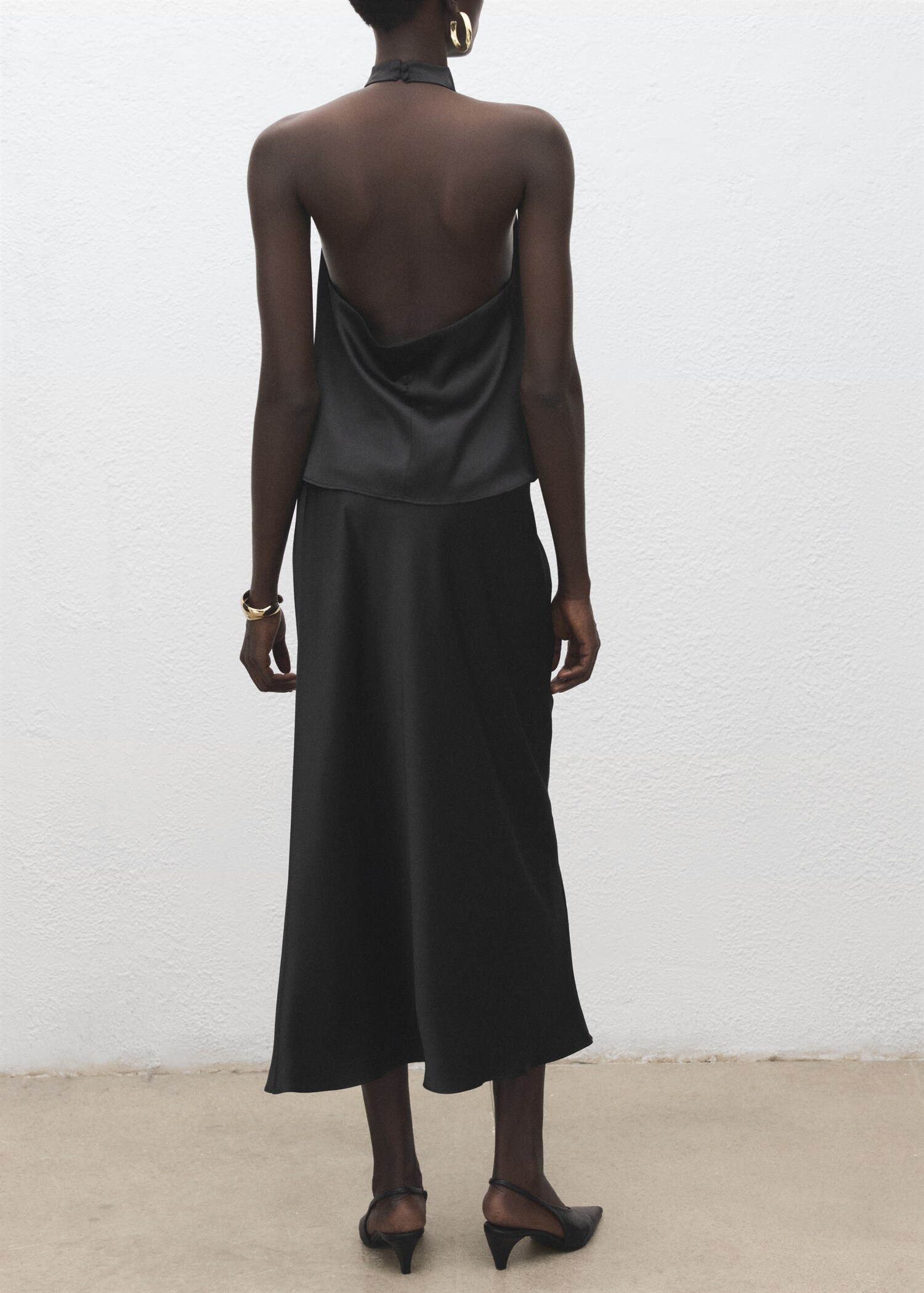 Satin long skirt - Reverse of the article