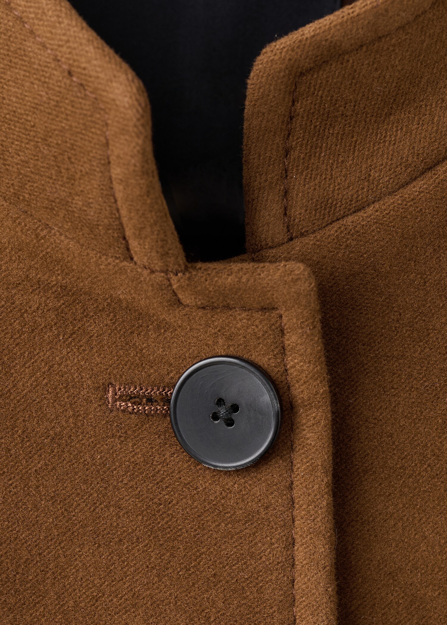 Collarless jacket with pockets - Details of the article 8