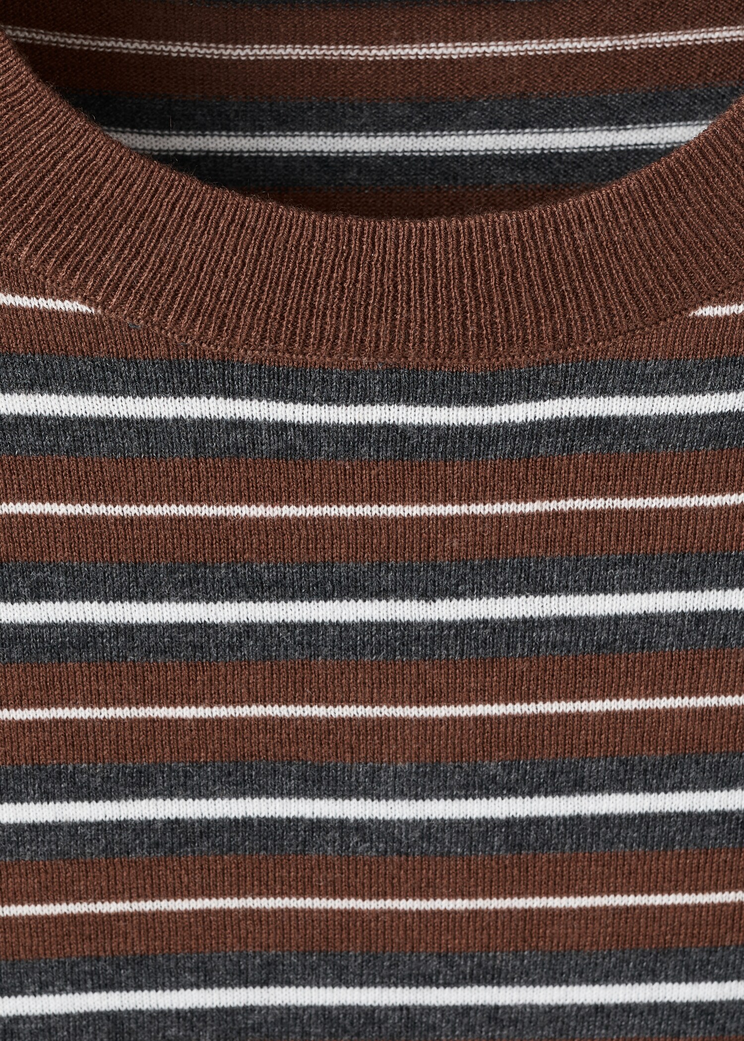 Knit striped sweater - Details of the article 0