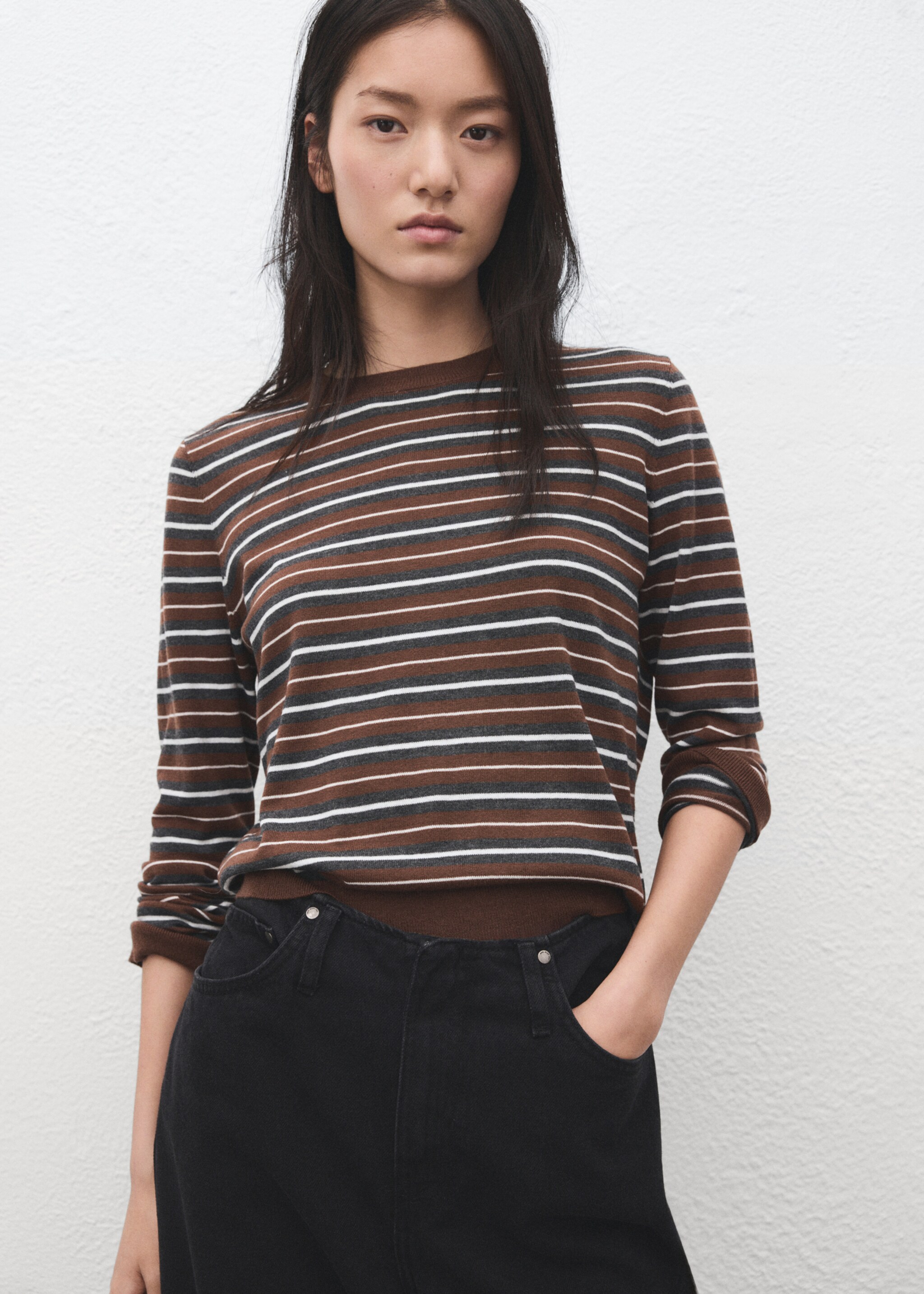 Knit striped sweater - Details of the article 2, Caramel. Ref: 27091334-00.