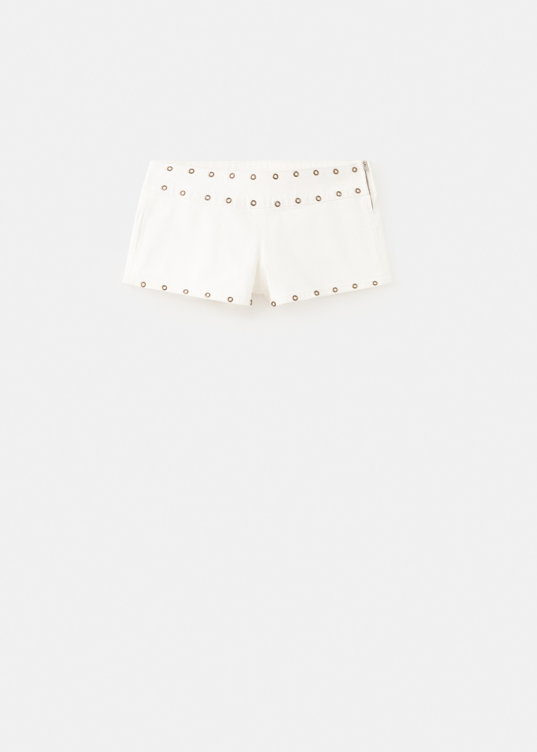 Mini short clouté - Article sans modèle, Blanc cassé. Ref: 27091345-00.