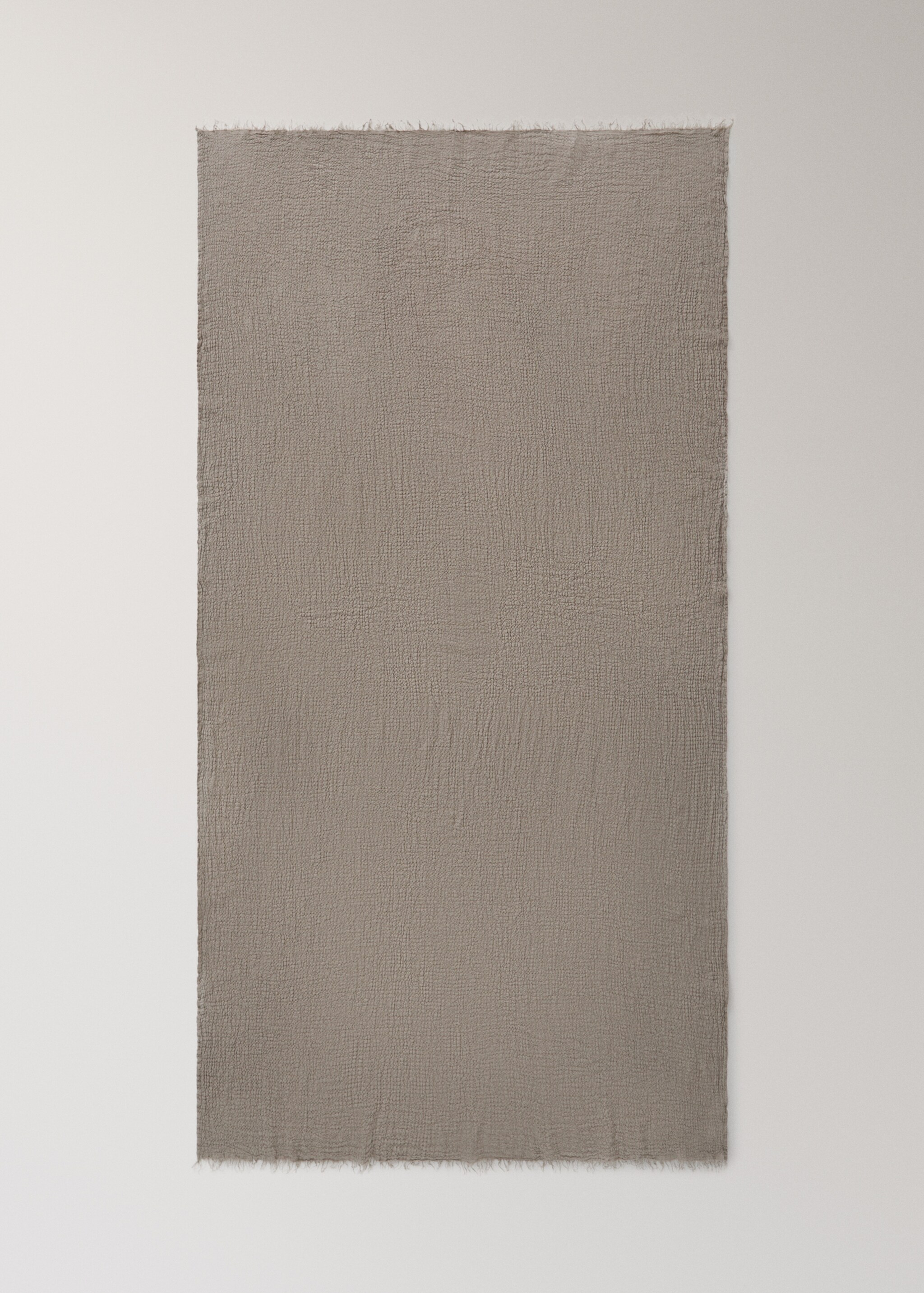 100% linen frayed blanket - Details of the article 3, Light/Pastel Brown. Ref: 27091524-00.