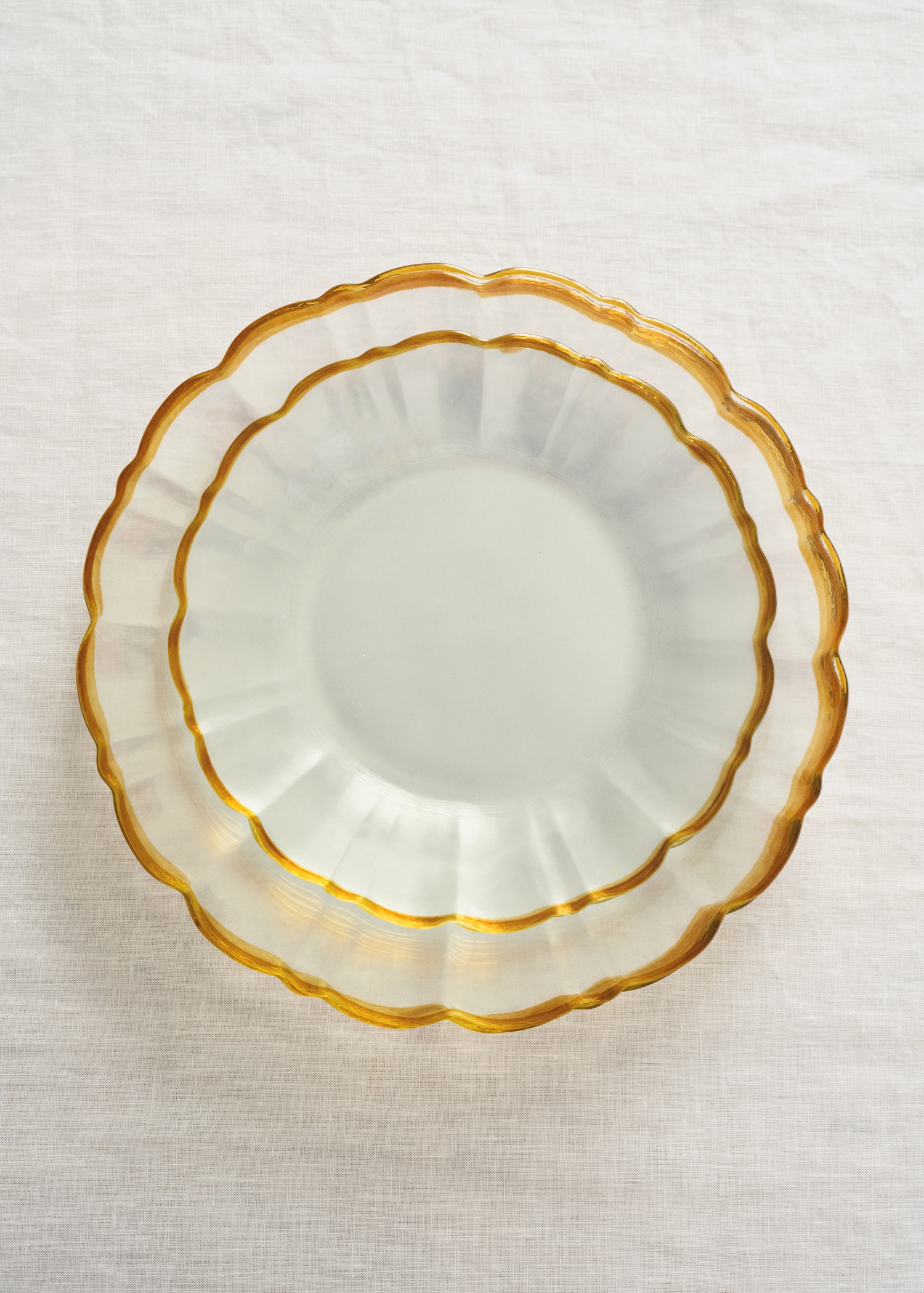 Flat glass contrast dinner plate - Details of the article 6