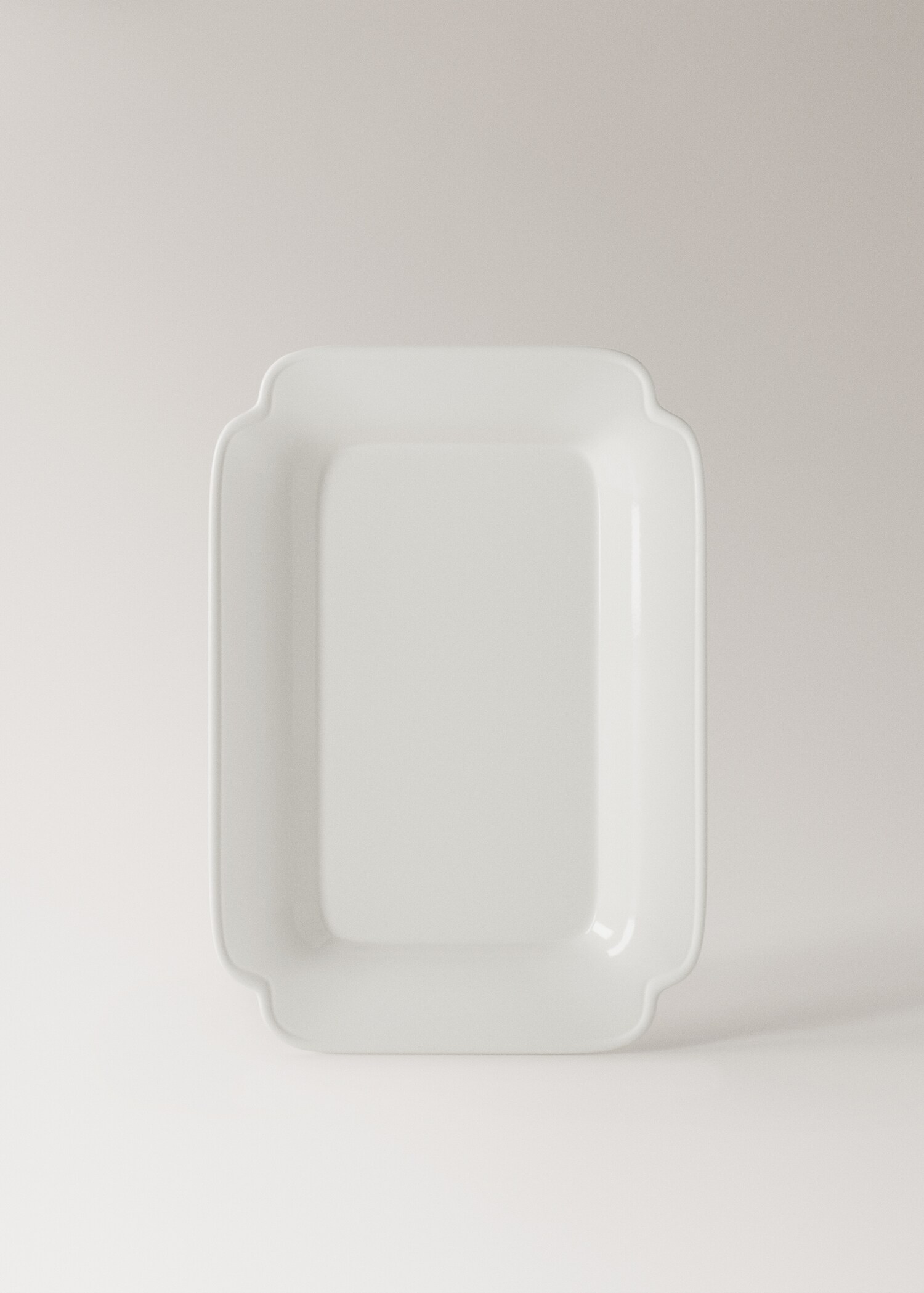 Large embossed earthenware dish - Article without model