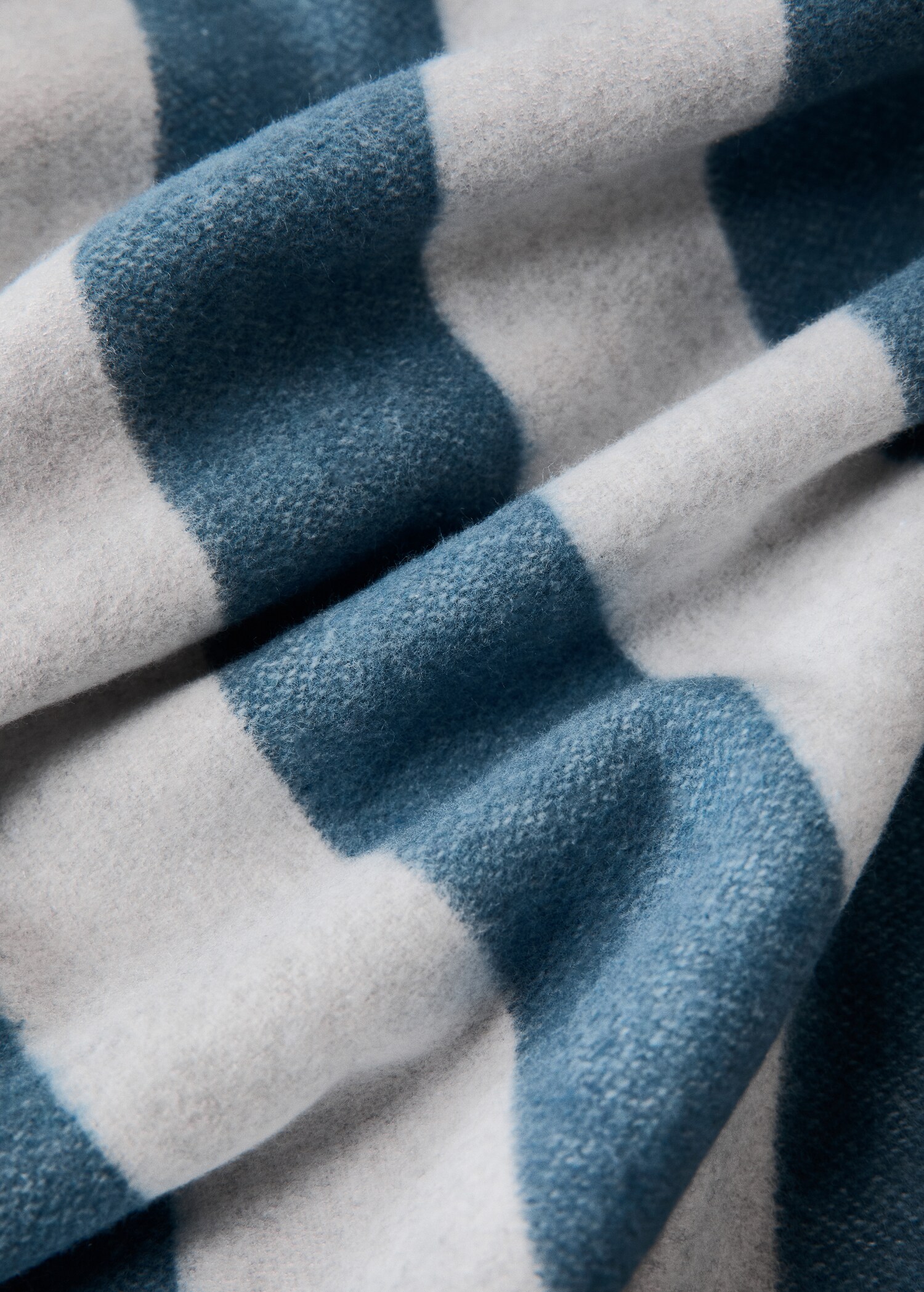 Striped cotton throw with tassels - Details of the article 1