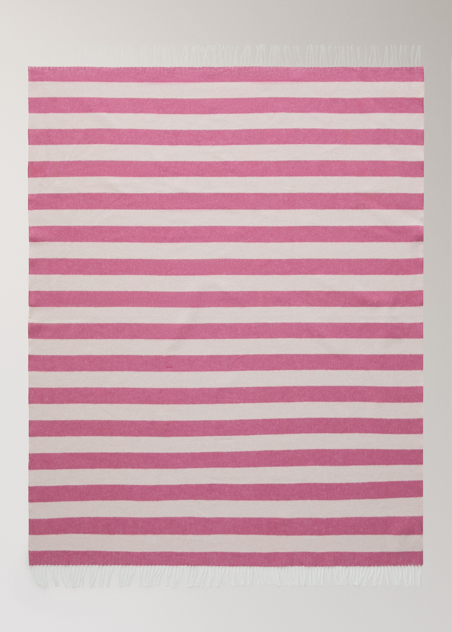 Striped cotton throw with tassels - Details of the article 3